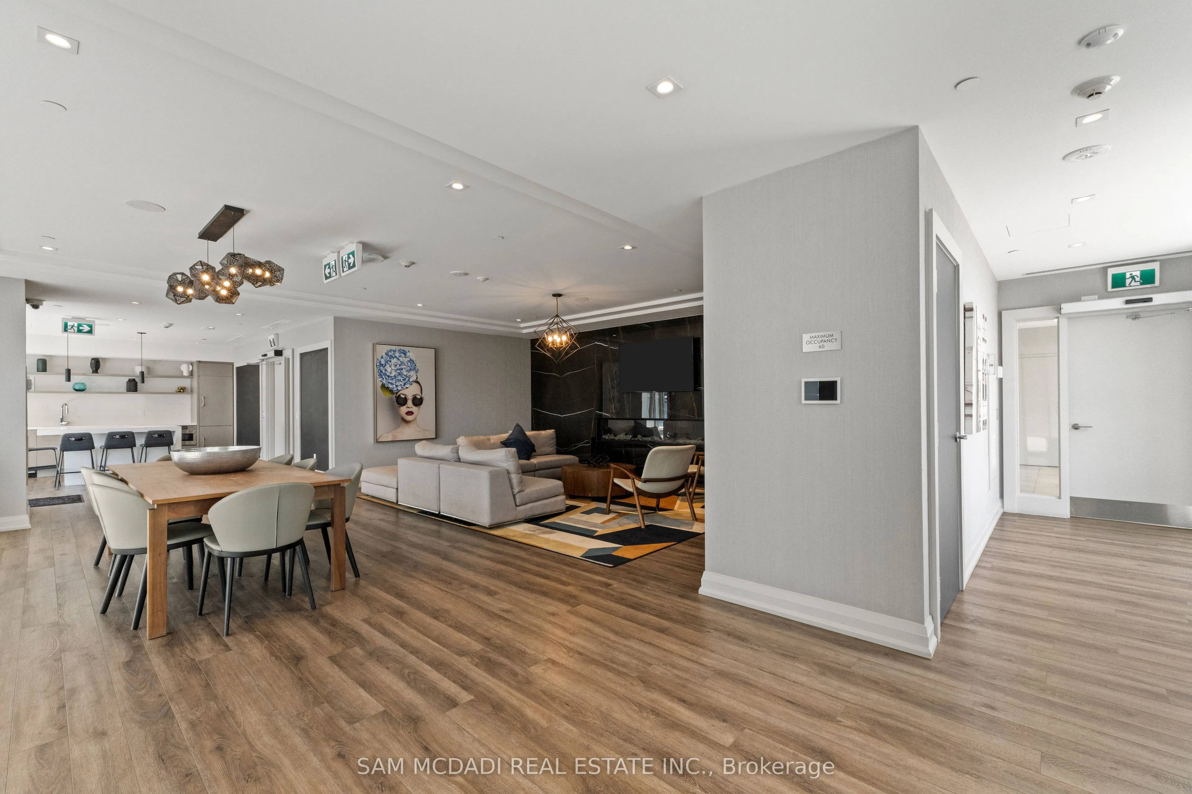 212 King William Street, #1305