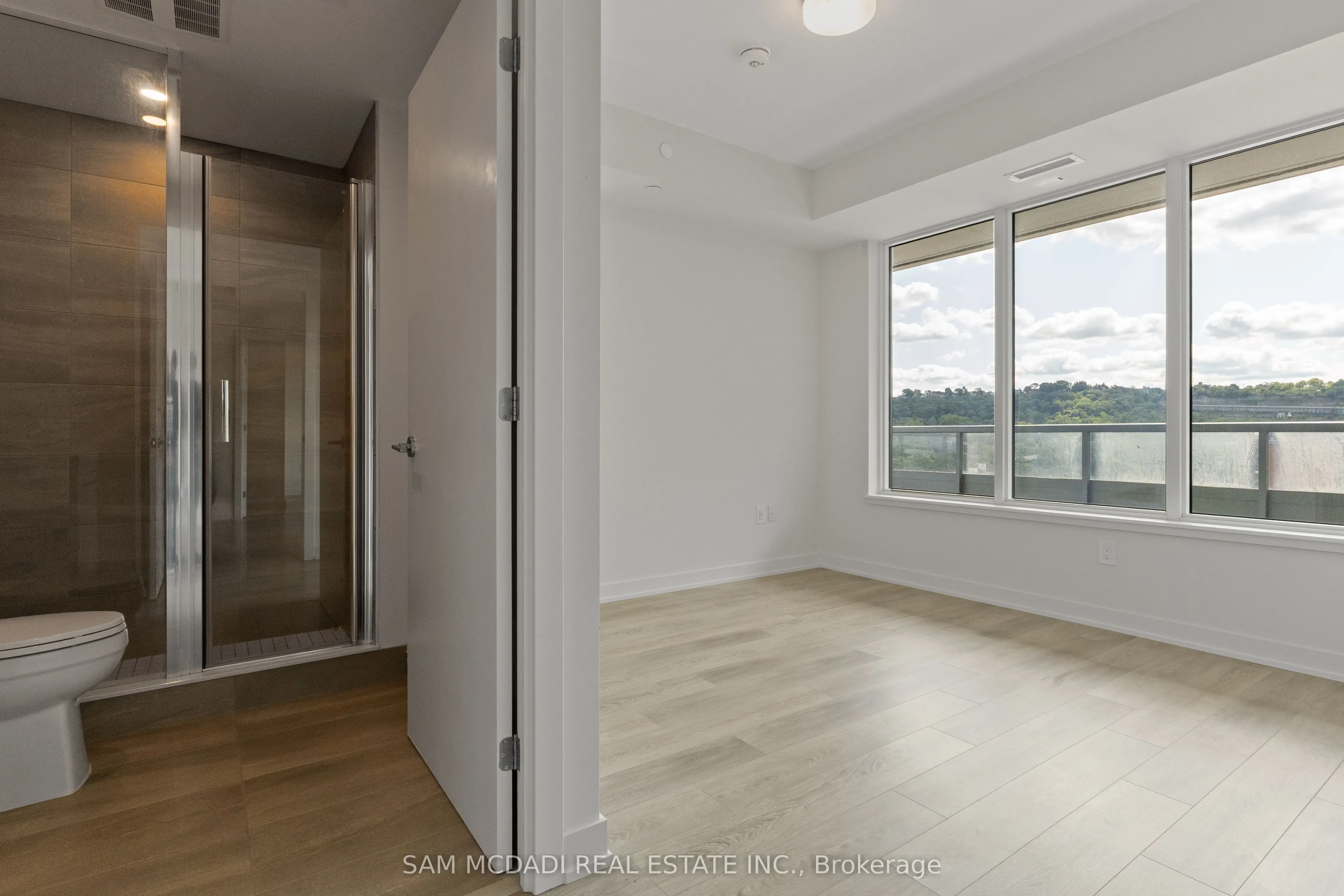212 King William Street, #1305