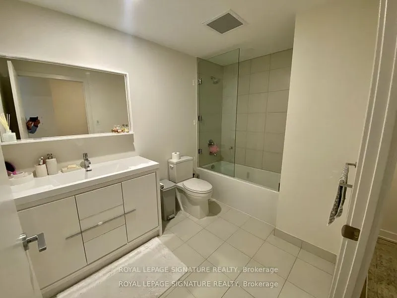 212 King William Street, #1313