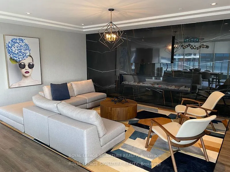 212 King William Street, #1313