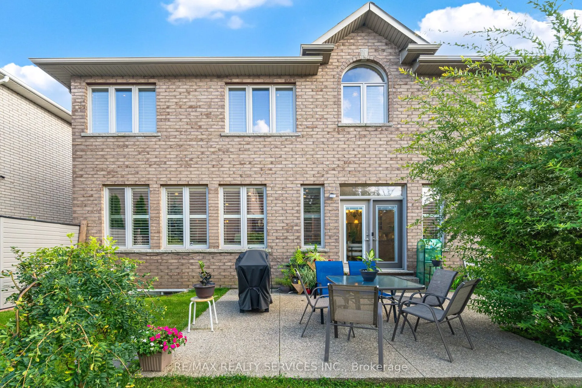 9 Lorupe Court