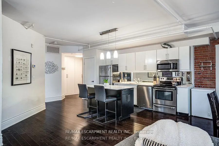 200 Stinson Street, #104
