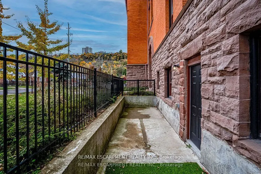 200 Stinson Street, #104