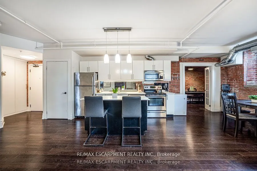 200 Stinson Street, #104