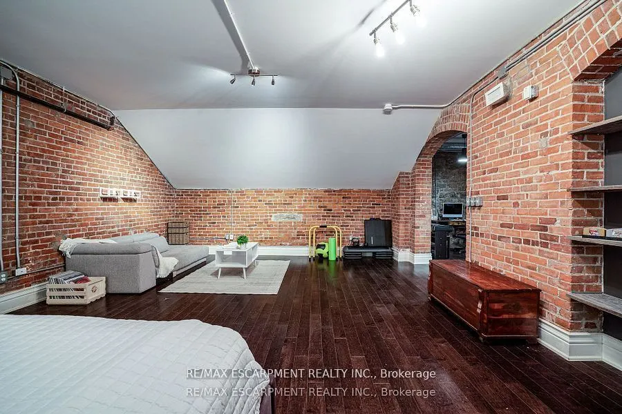 200 Stinson Street, #104