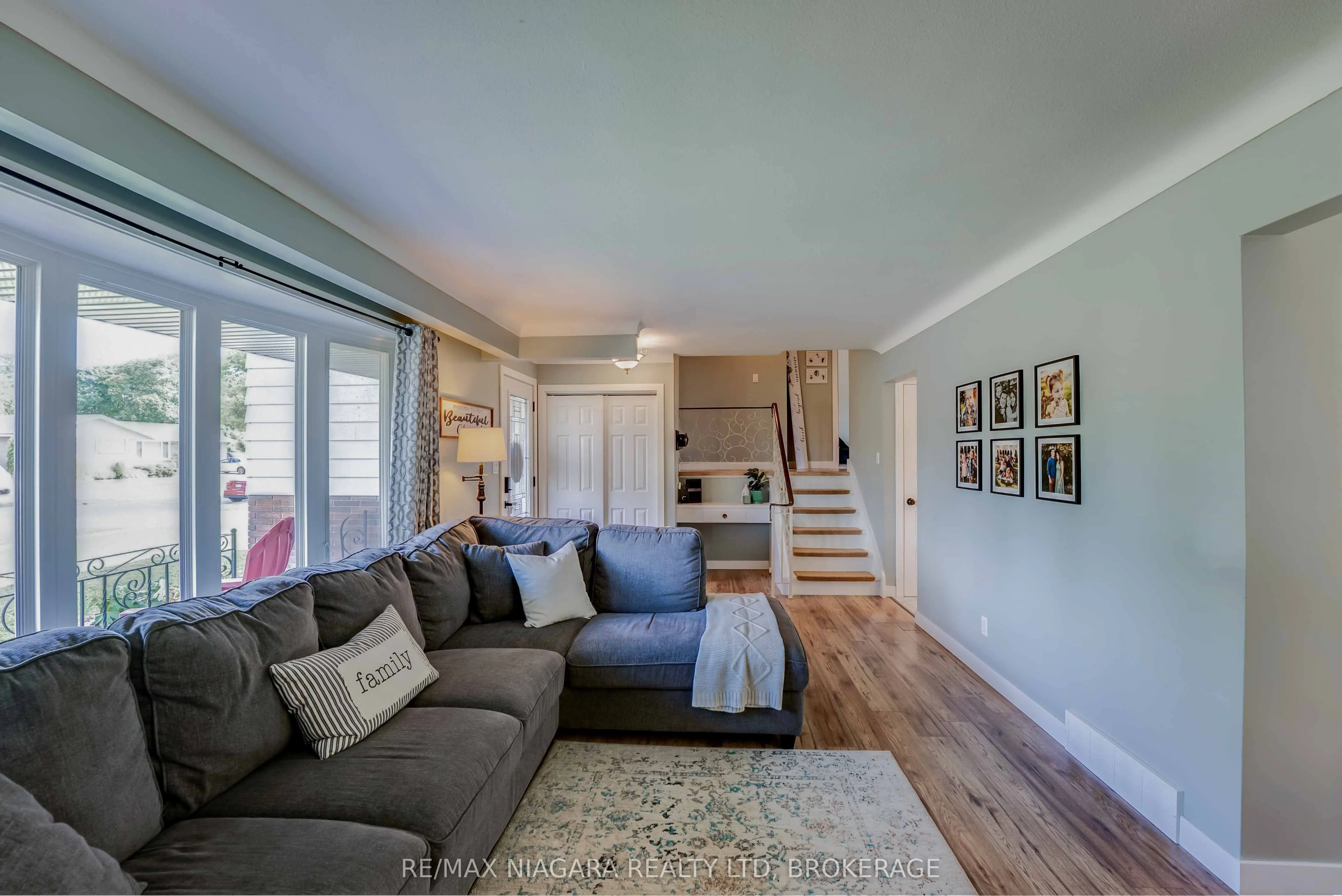 485 LEONARD Avenue