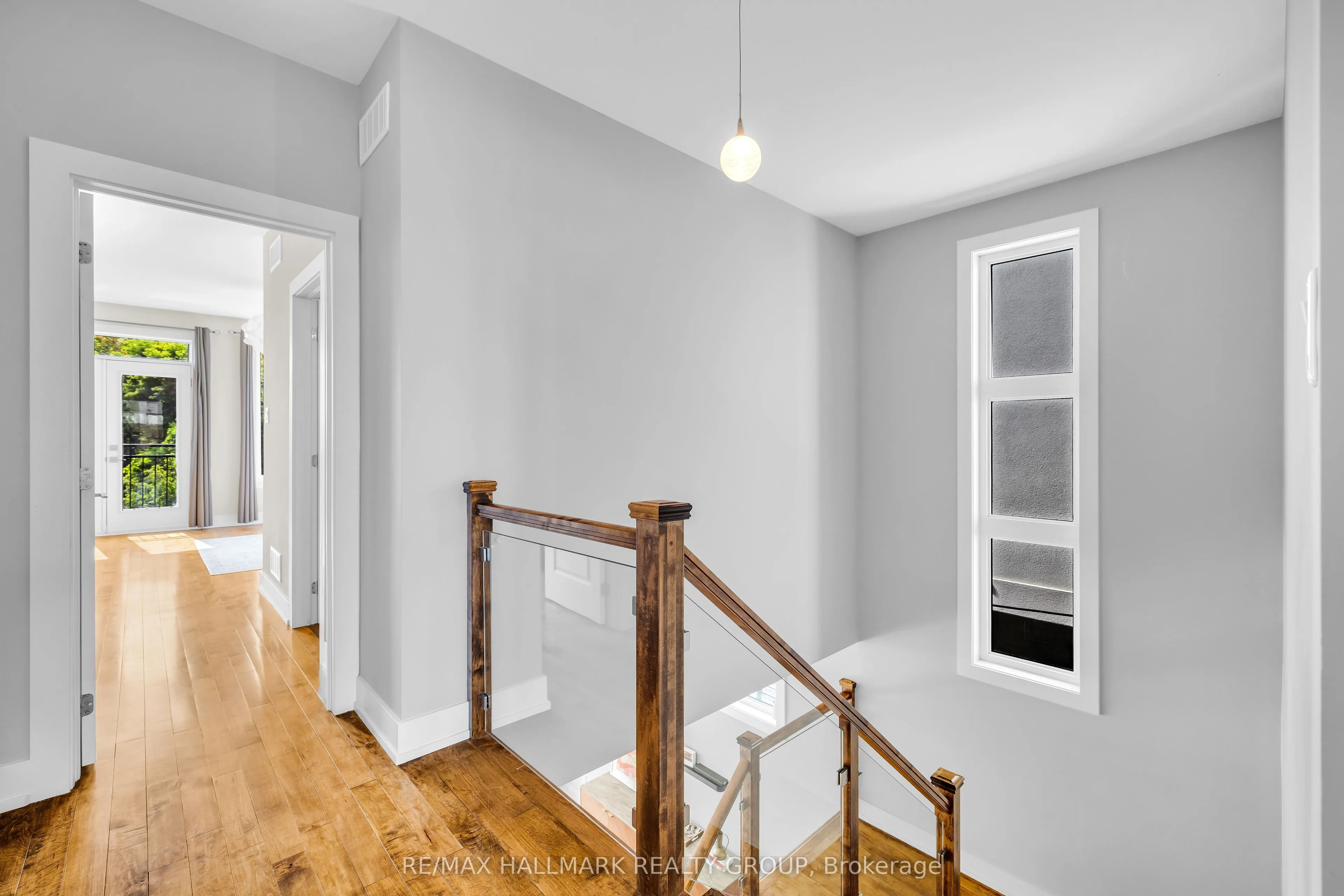 42B Young Street