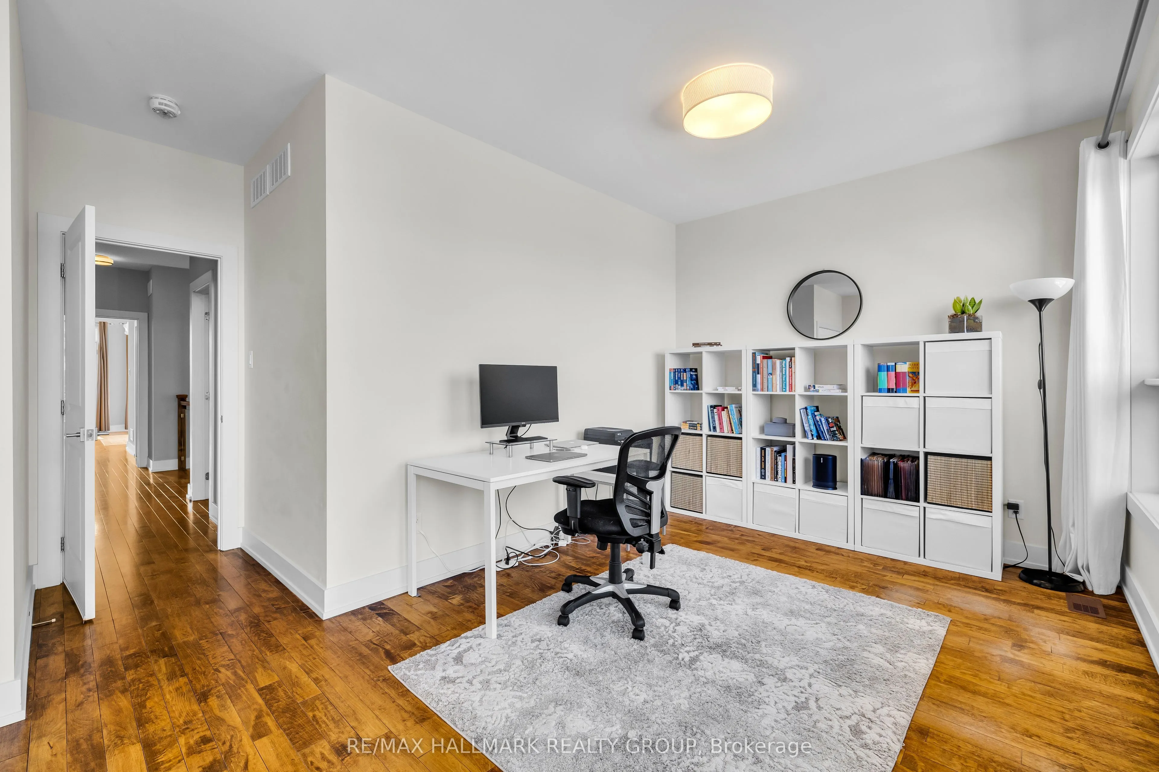 42B Young Street