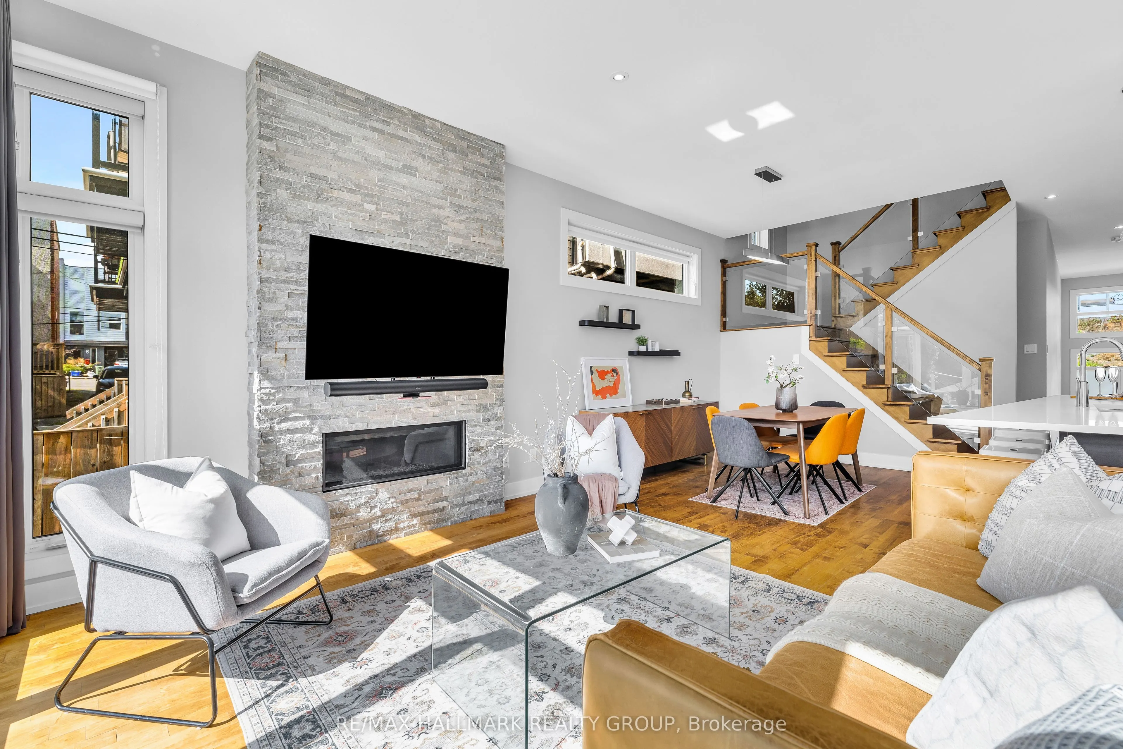 42B Young Street