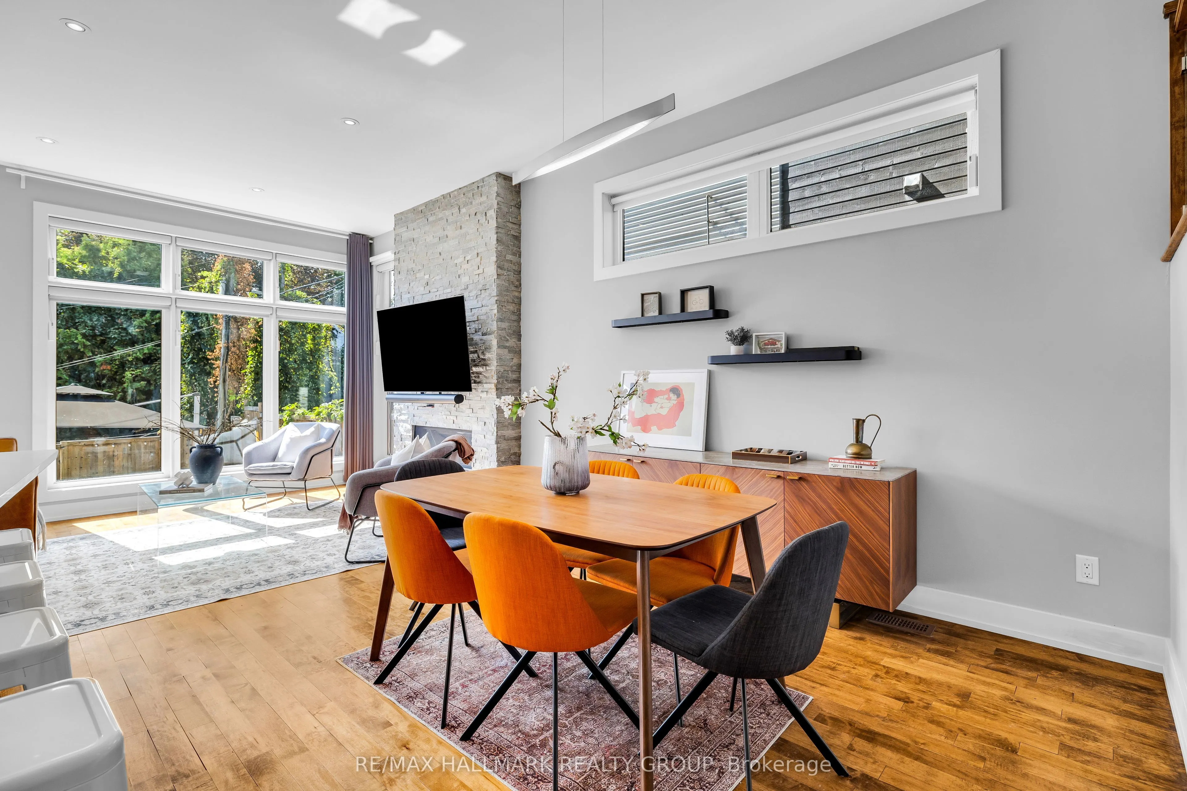 42B Young Street