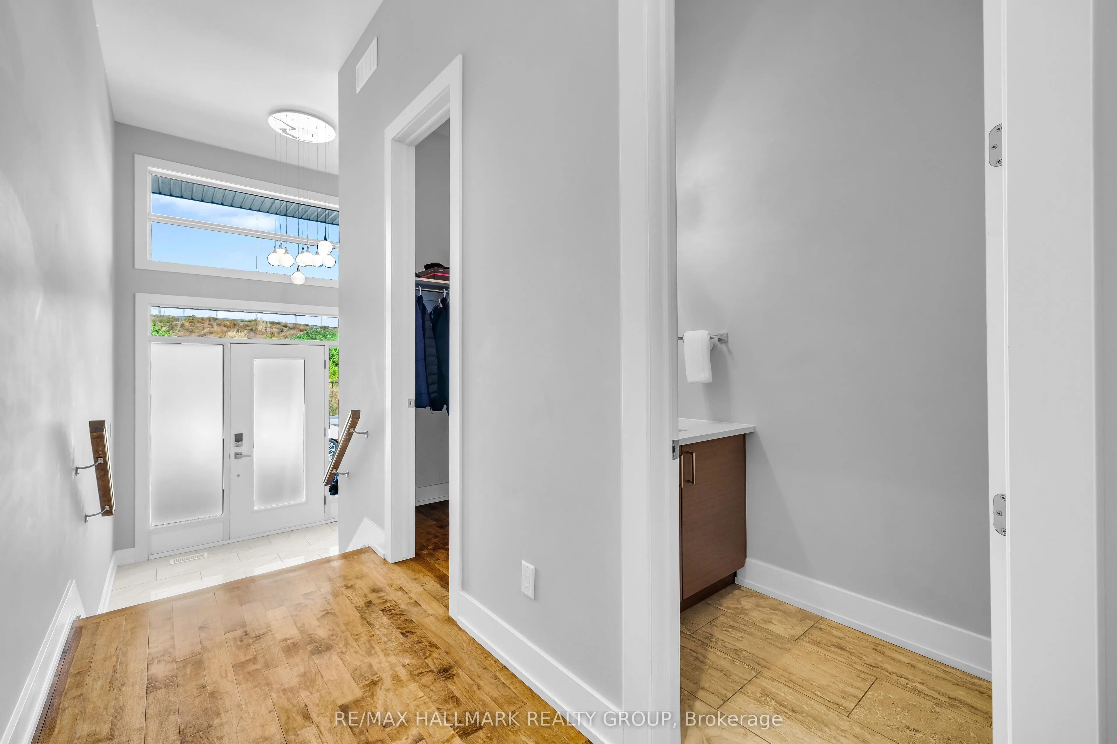 42B Young Street