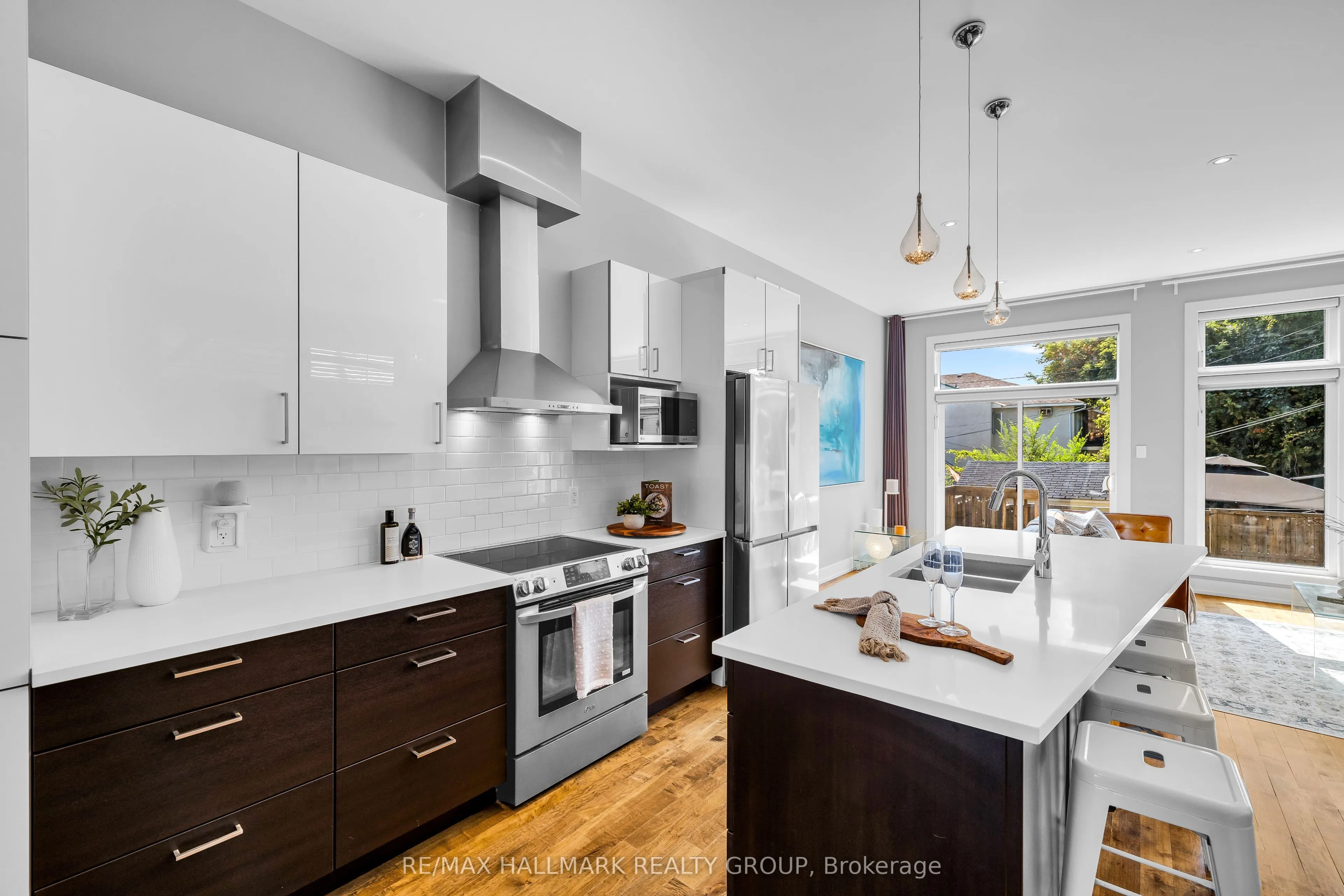 42B Young Street