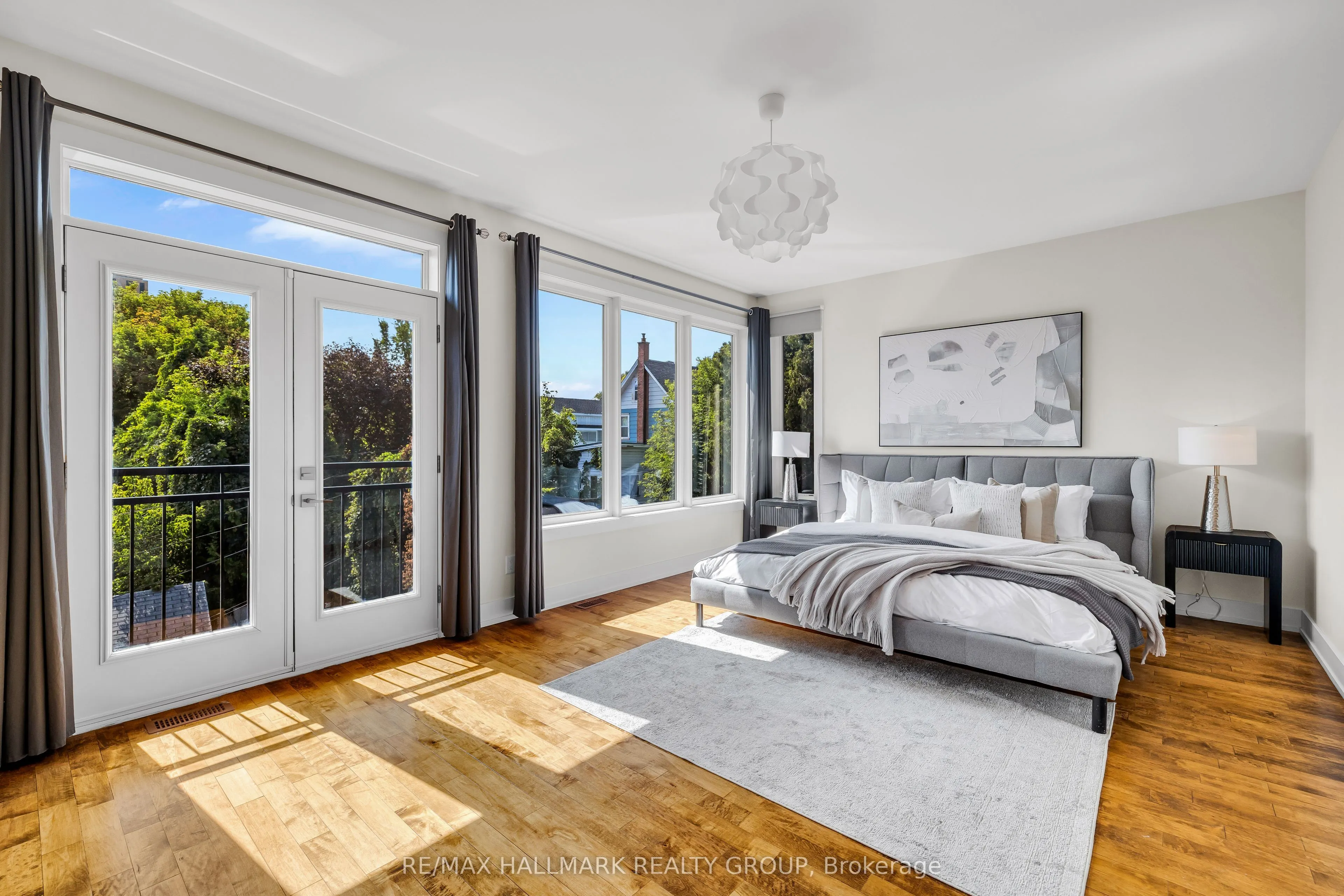 42B Young Street