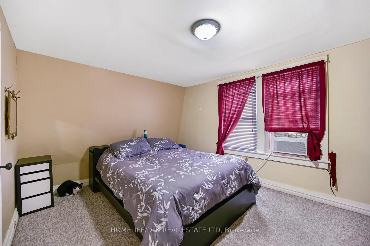182 Pearl Street W