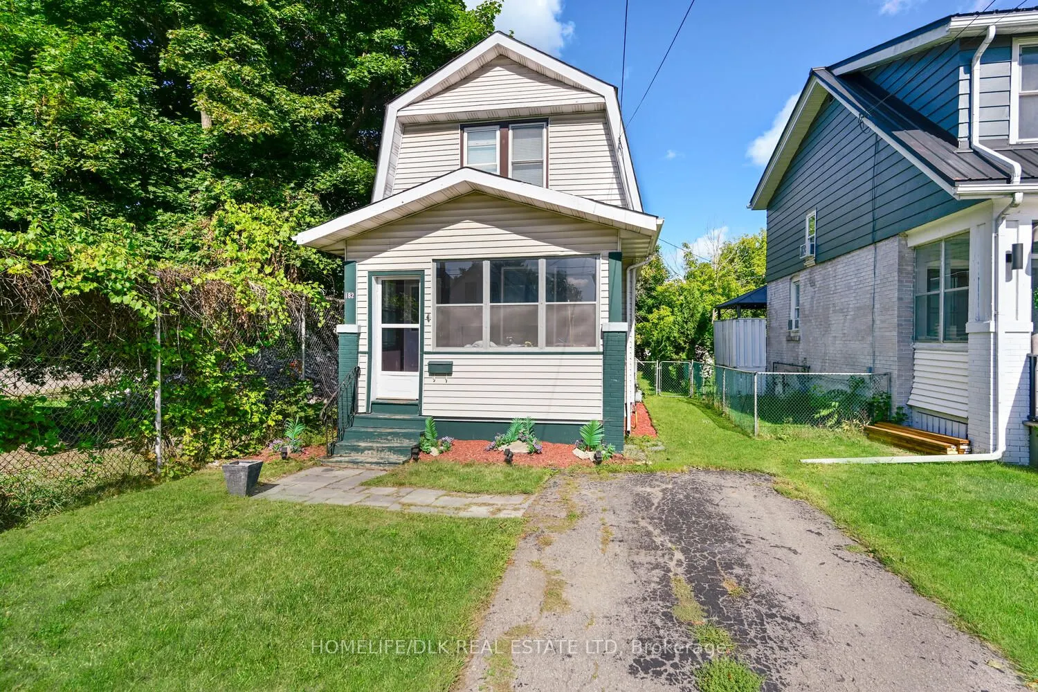 182 Pearl Street W