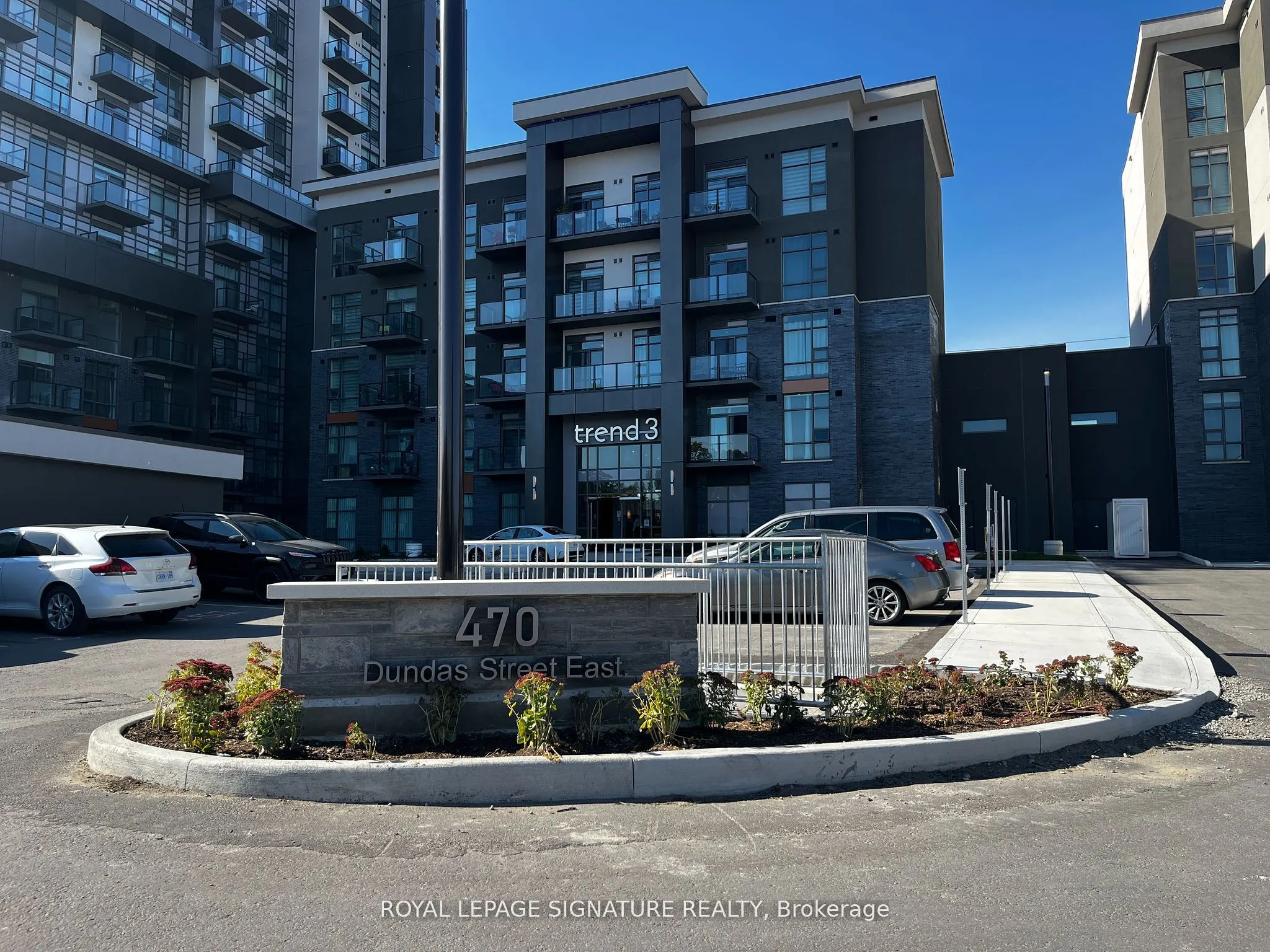 470 Dundas Street E, #1012