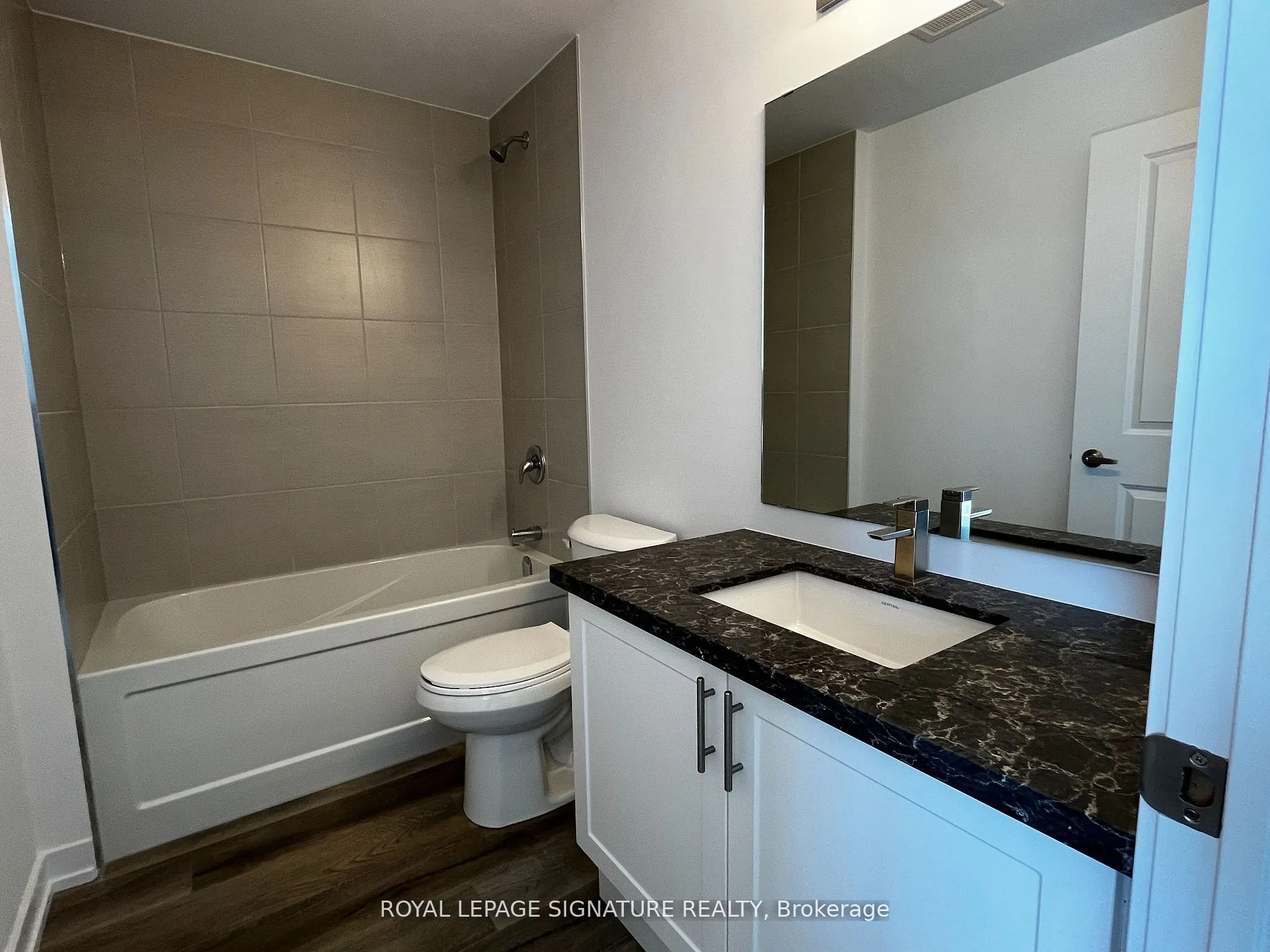 470 Dundas Street E, #1012
