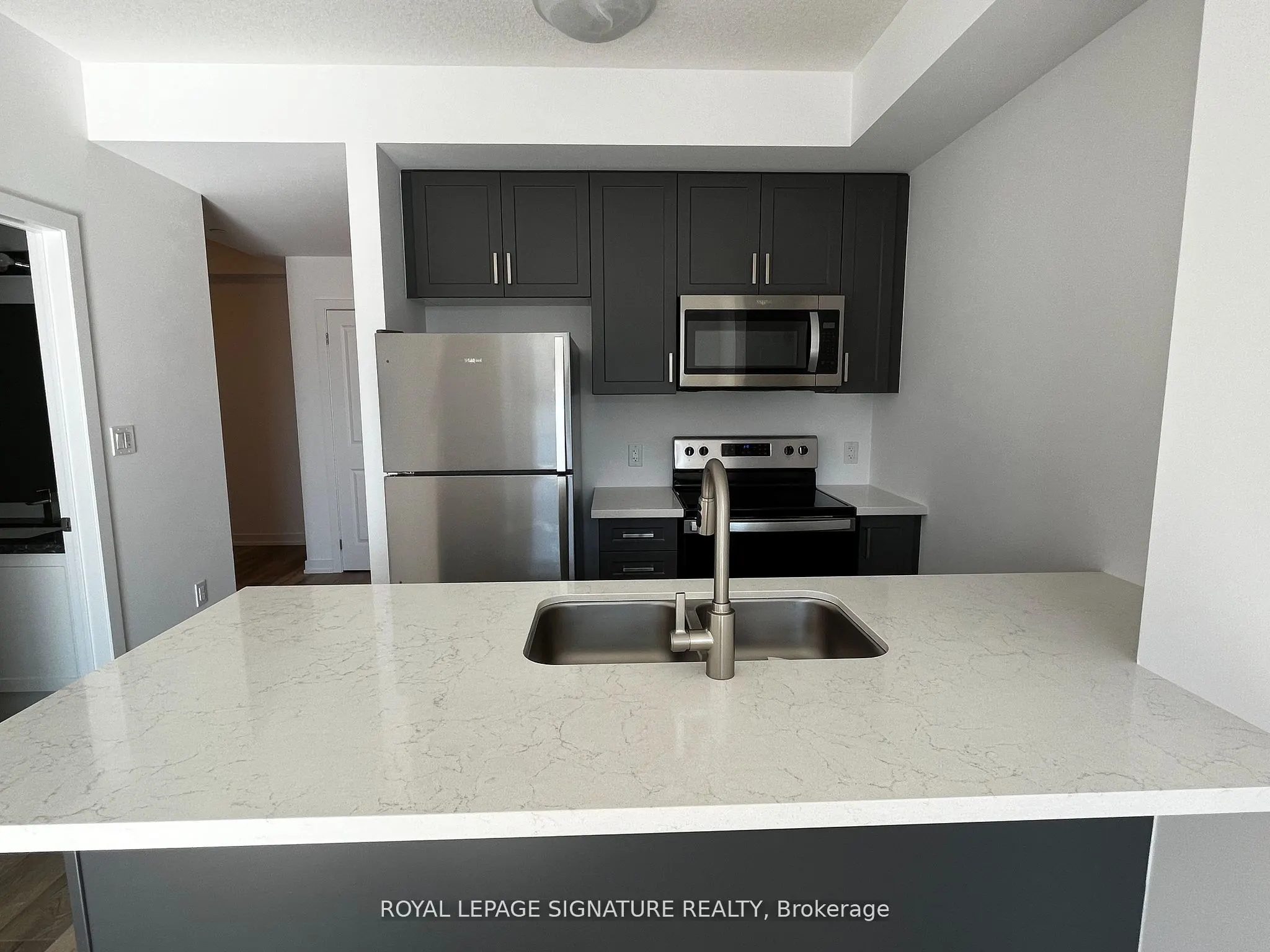 470 Dundas Street E, #1012