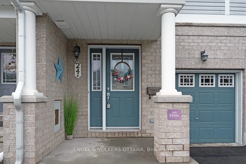24 Steel Street, #D