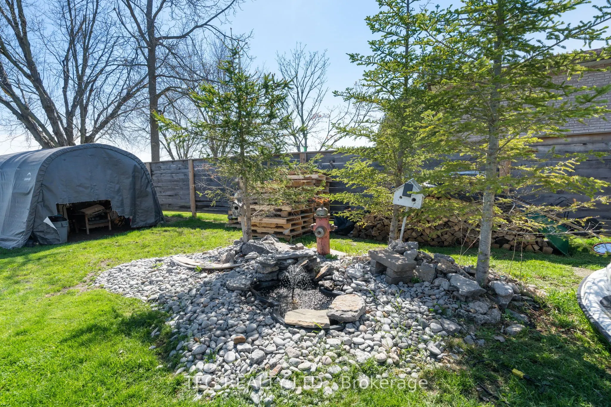 27 Greenway Circle