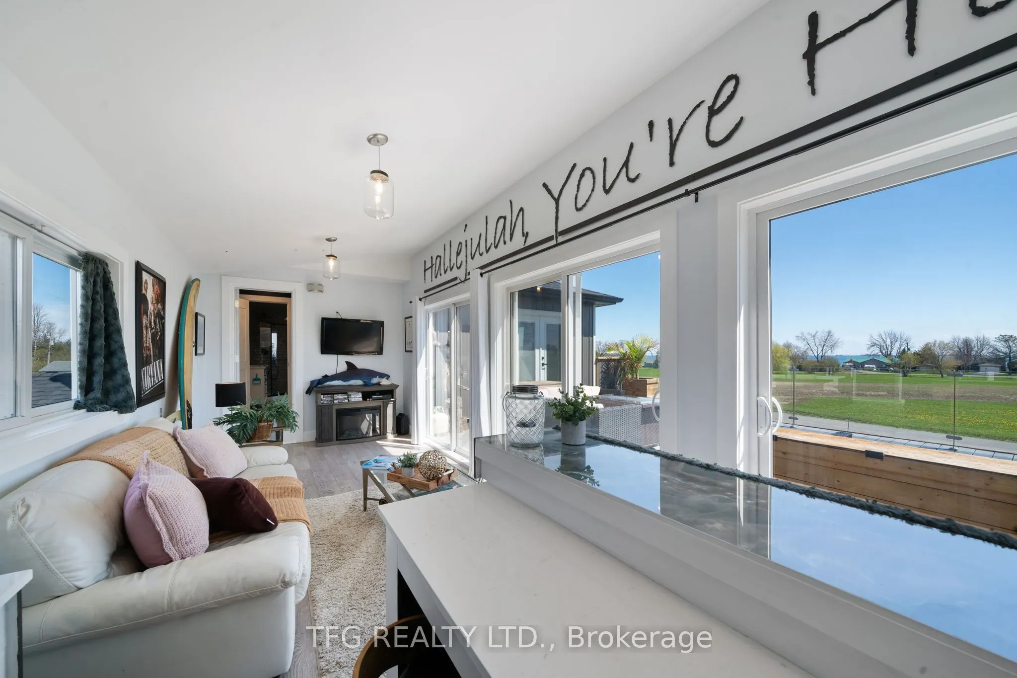 27 Greenway Circle