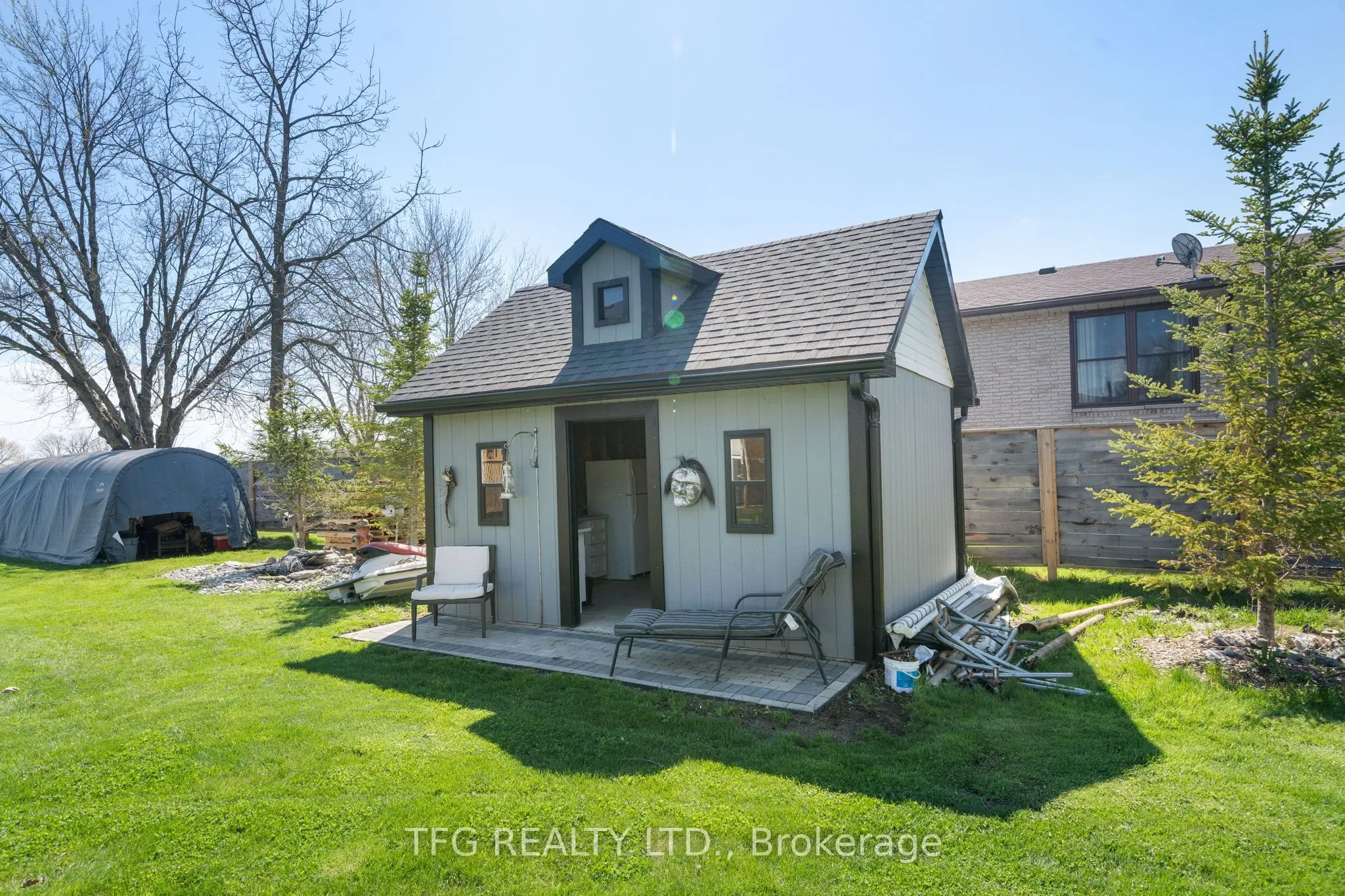 27 Greenway Circle