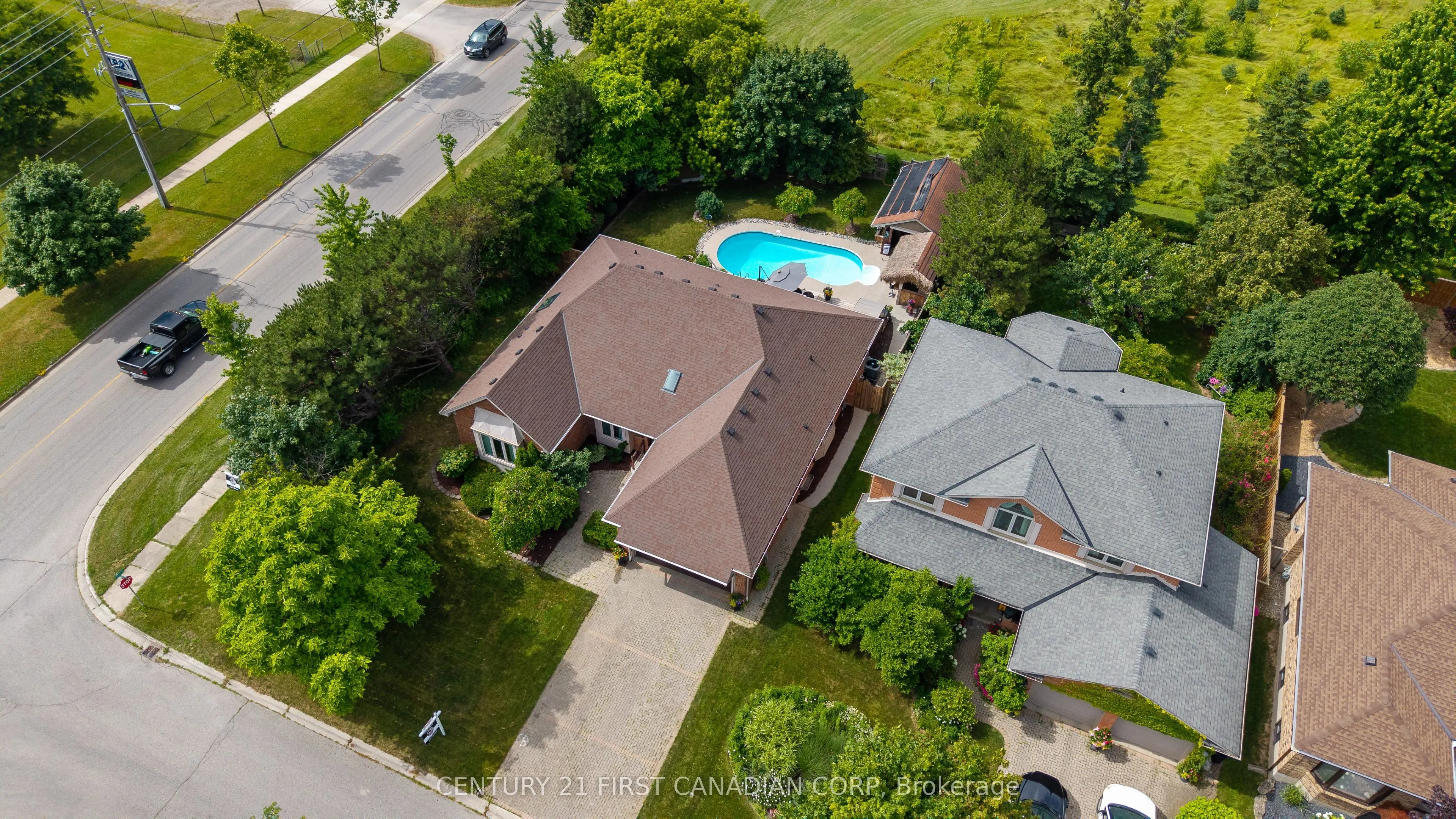 2 Longview Court