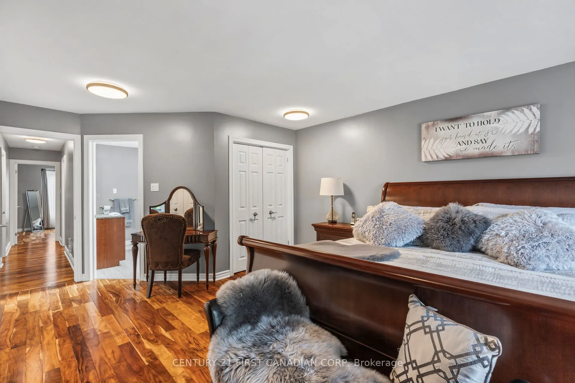 2 Longview Court