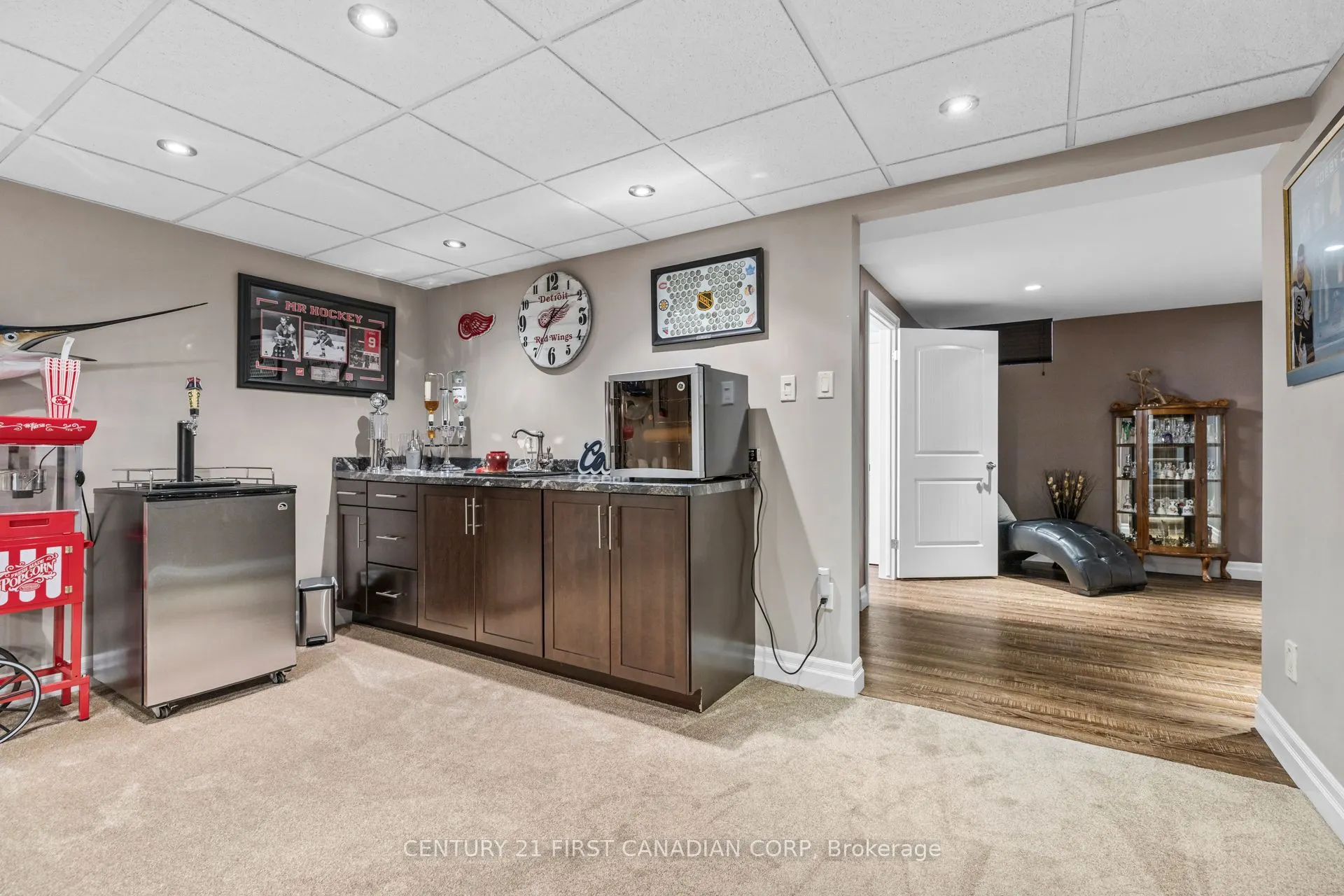 2 Longview Court