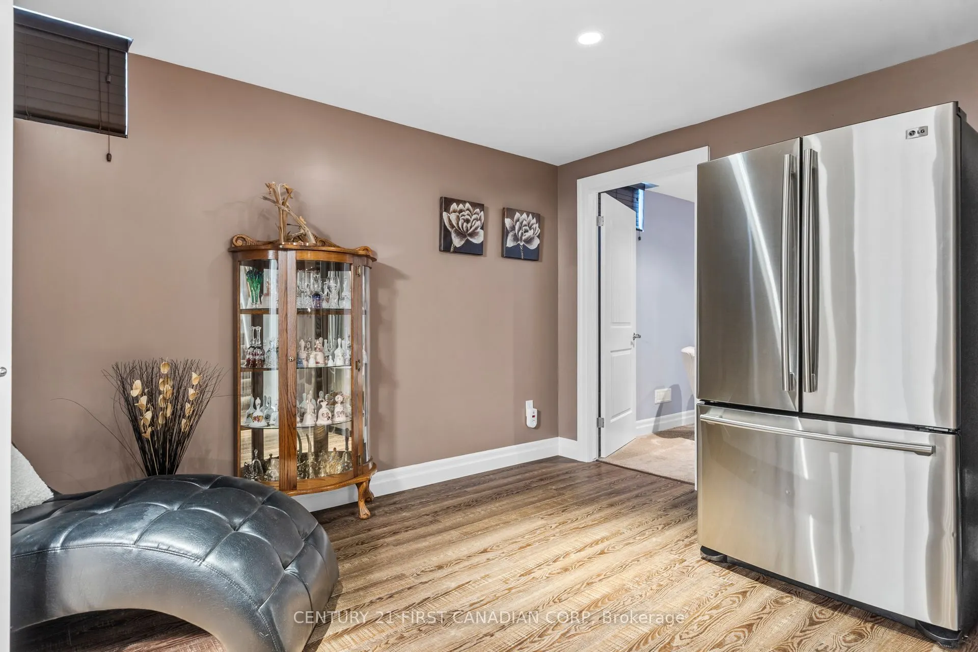 2 Longview Court
