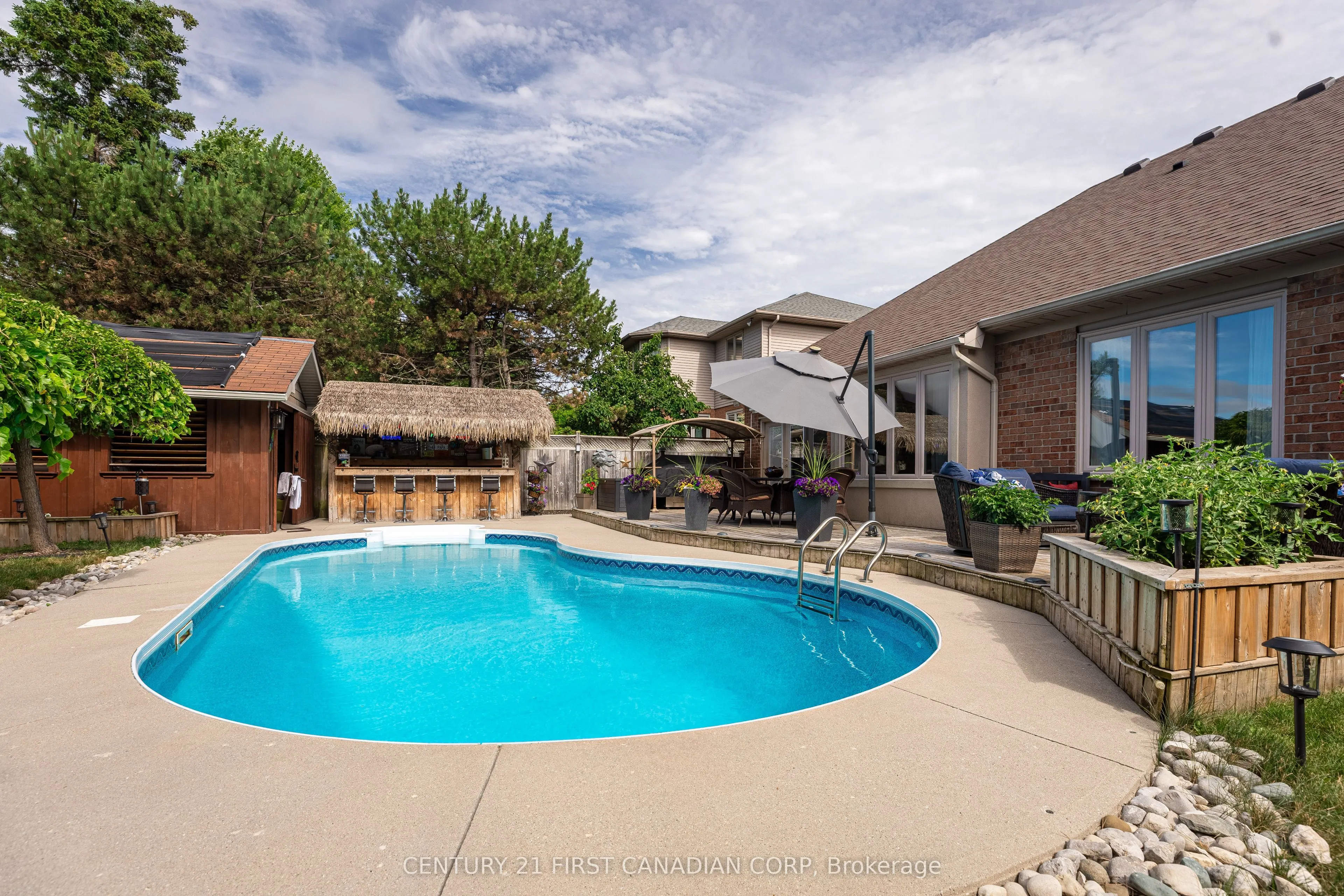 2 Longview Court