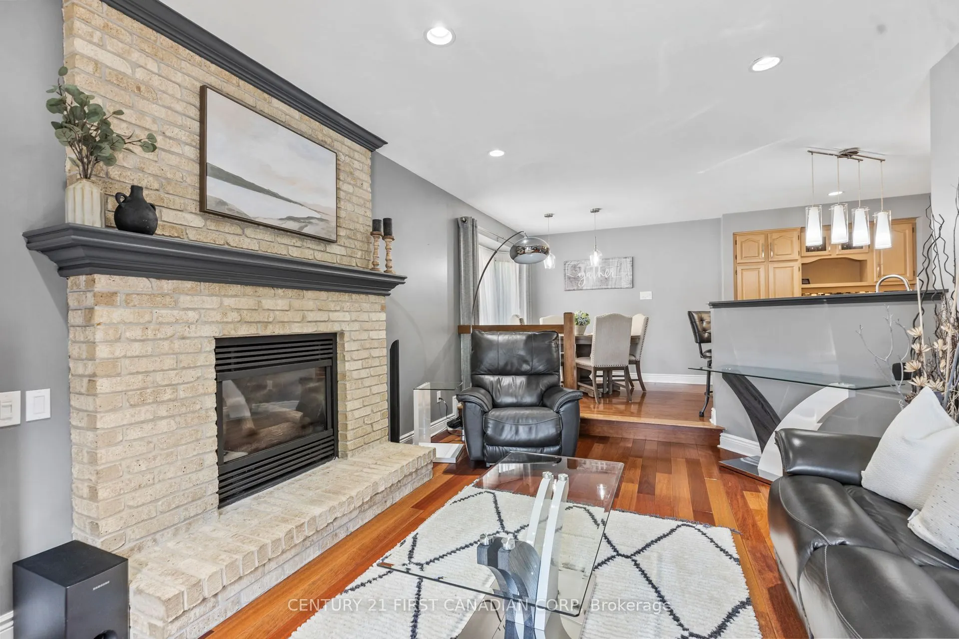 2 Longview Court