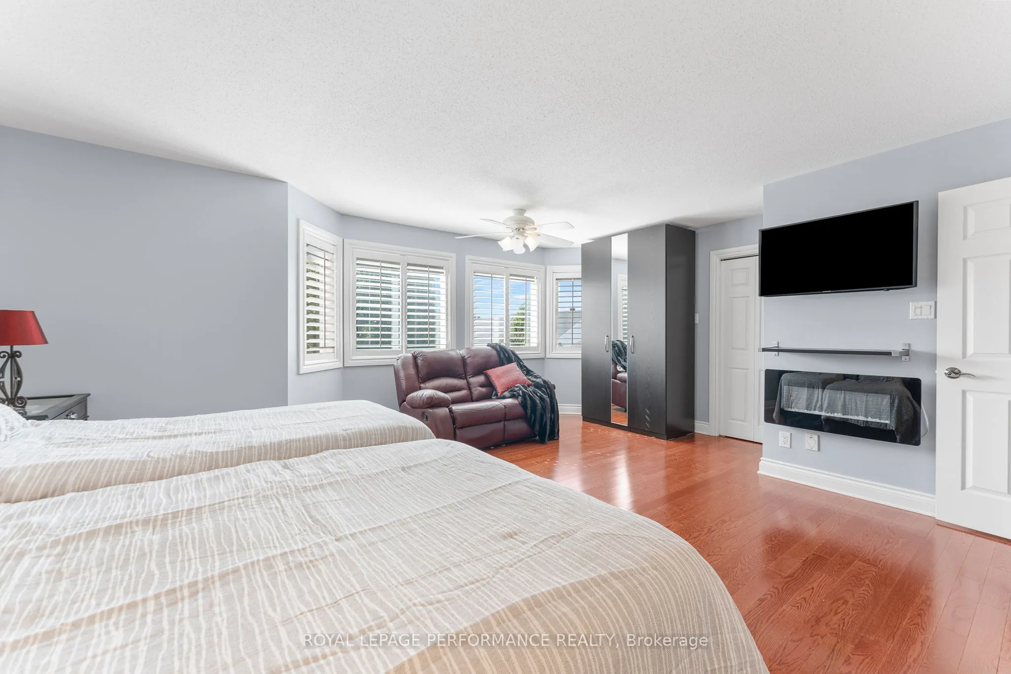 48 Settler's Ridge Way
