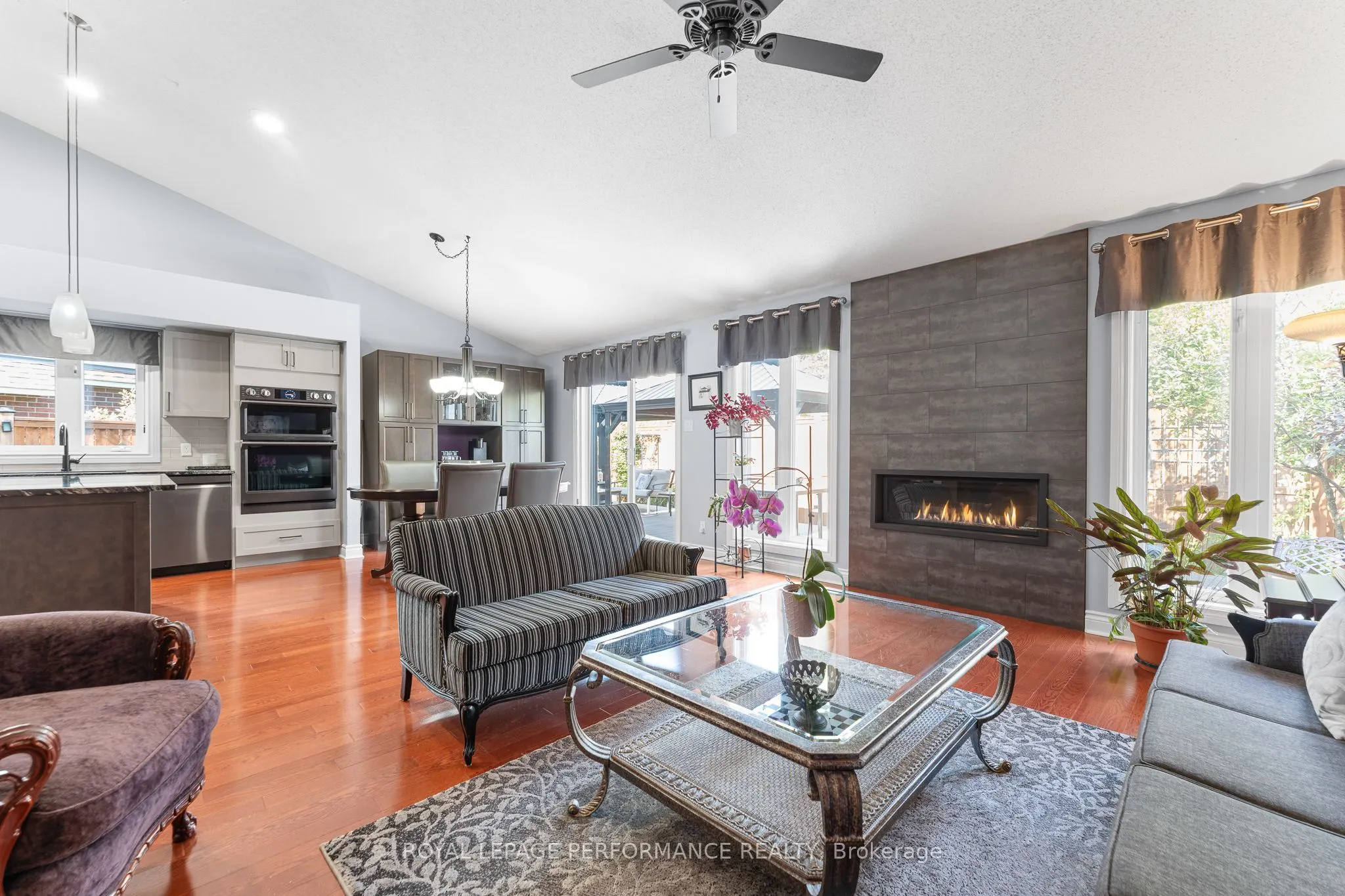 48 Settler's Ridge Way