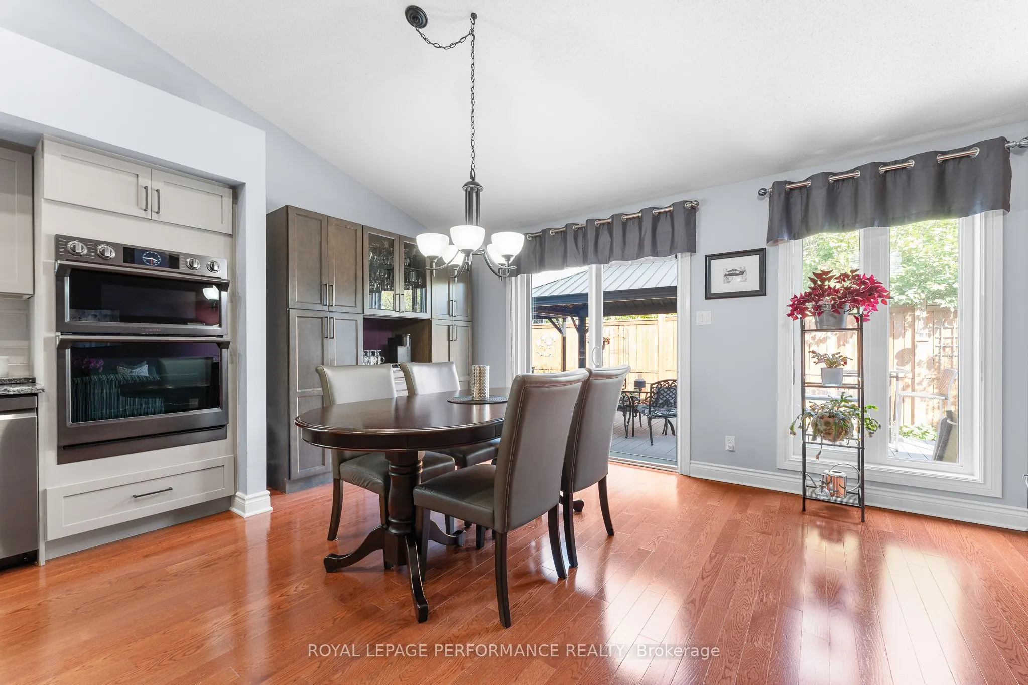48 Settler's Ridge Way