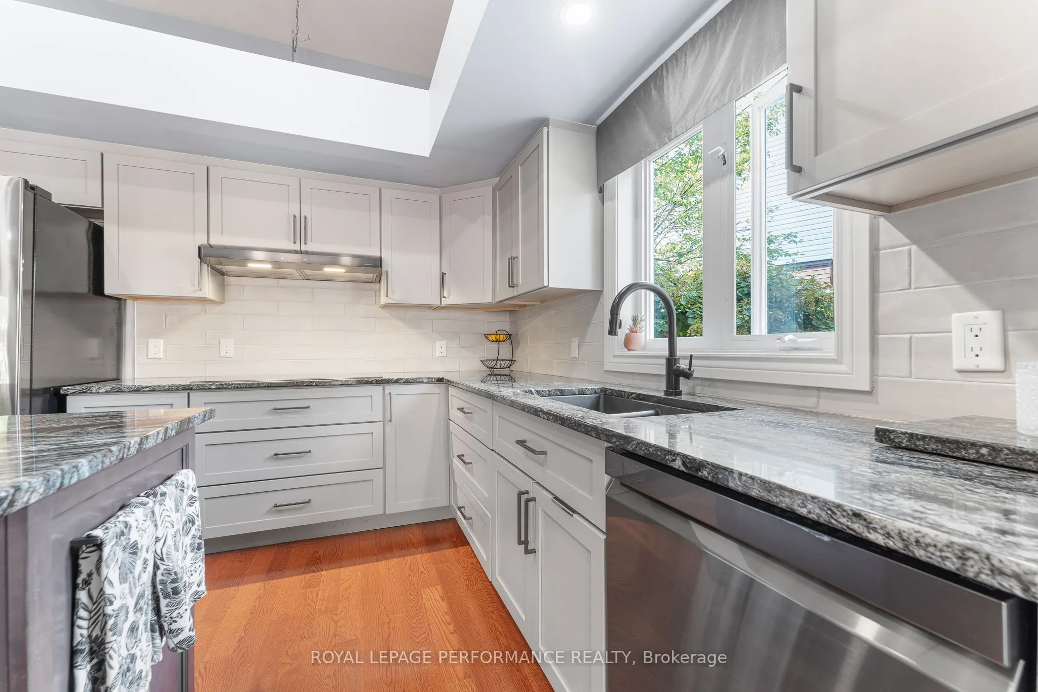 48 Settler's Ridge Way