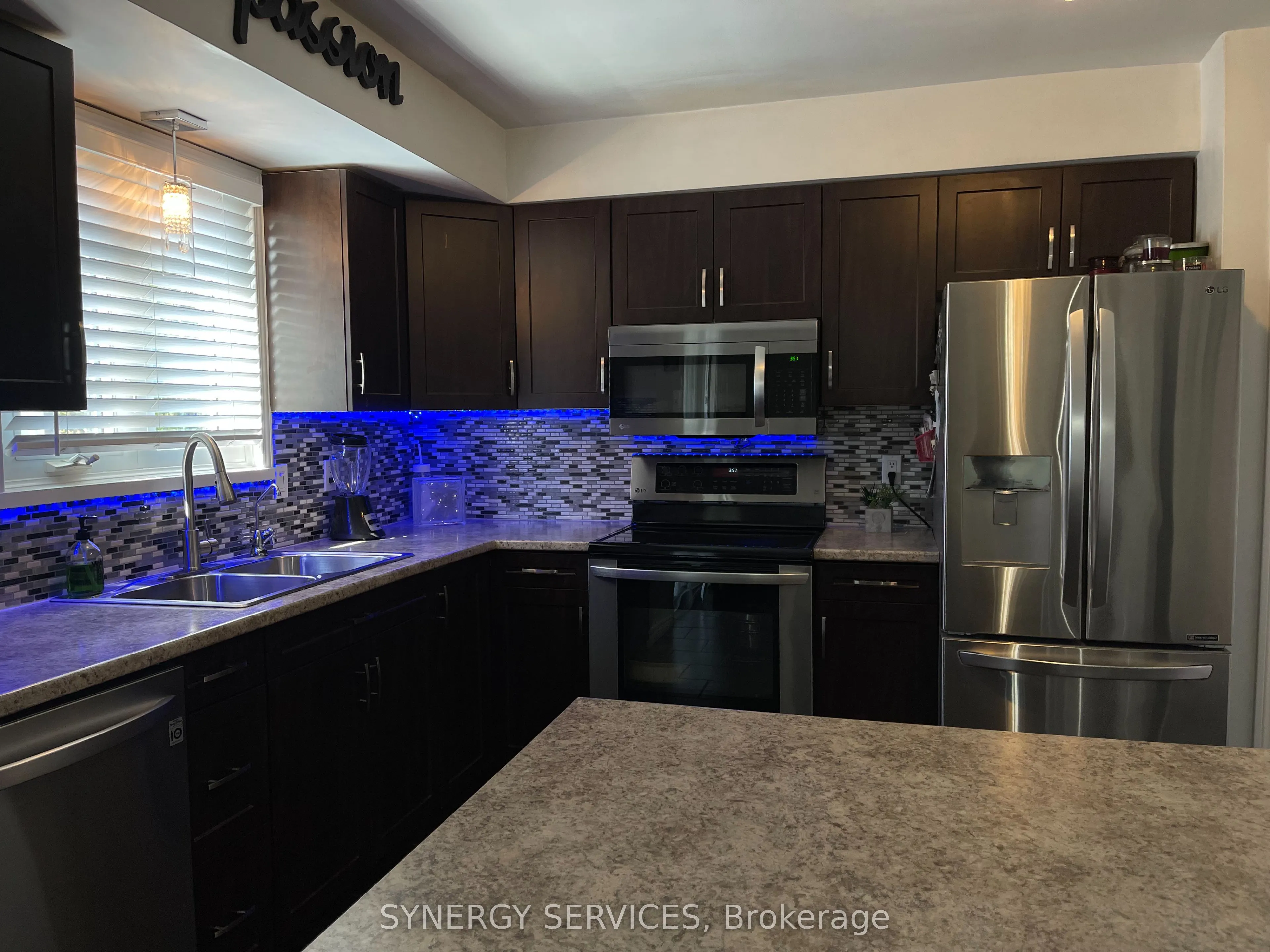 34 Confederation Drive