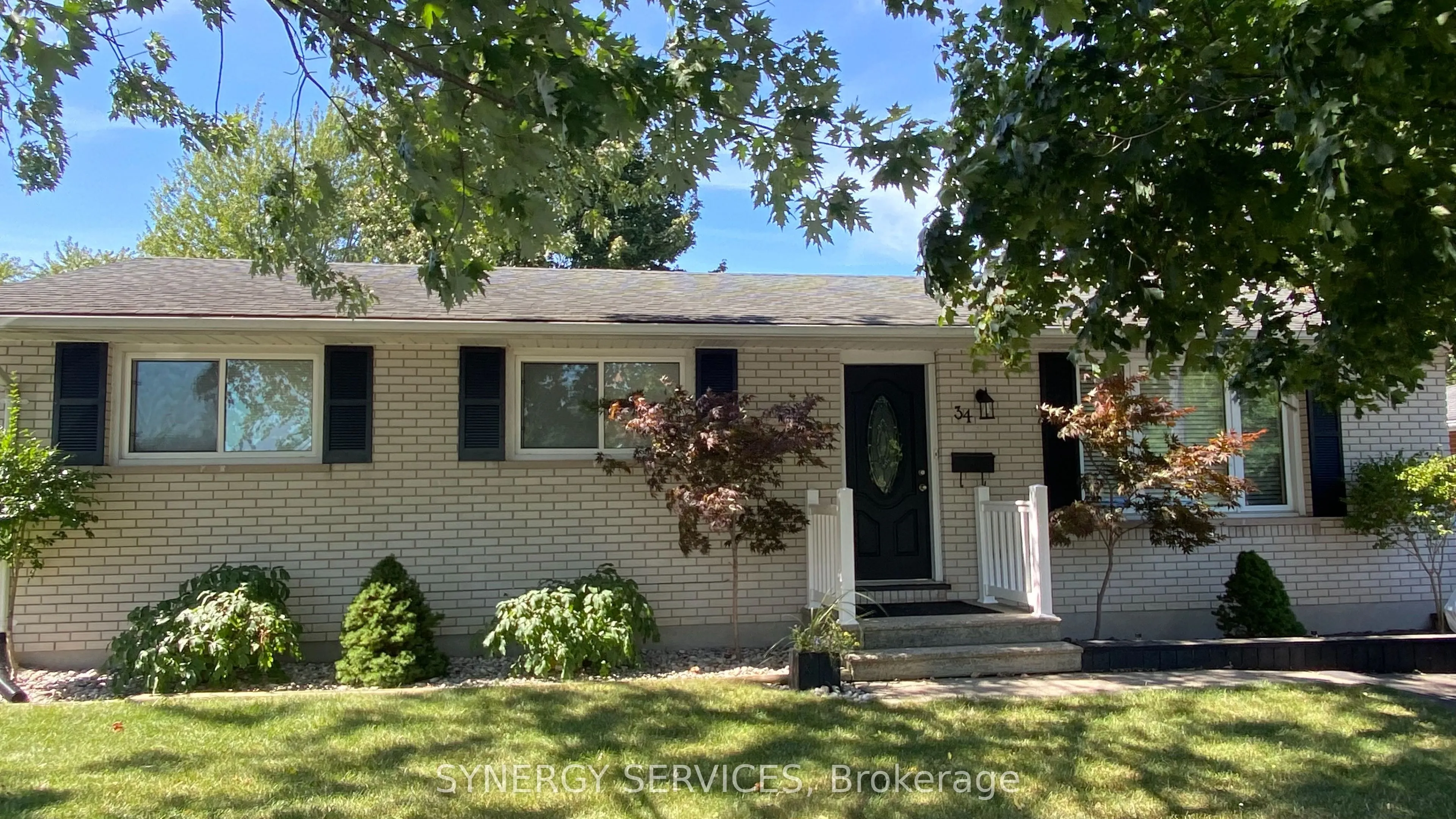 34 Confederation Drive