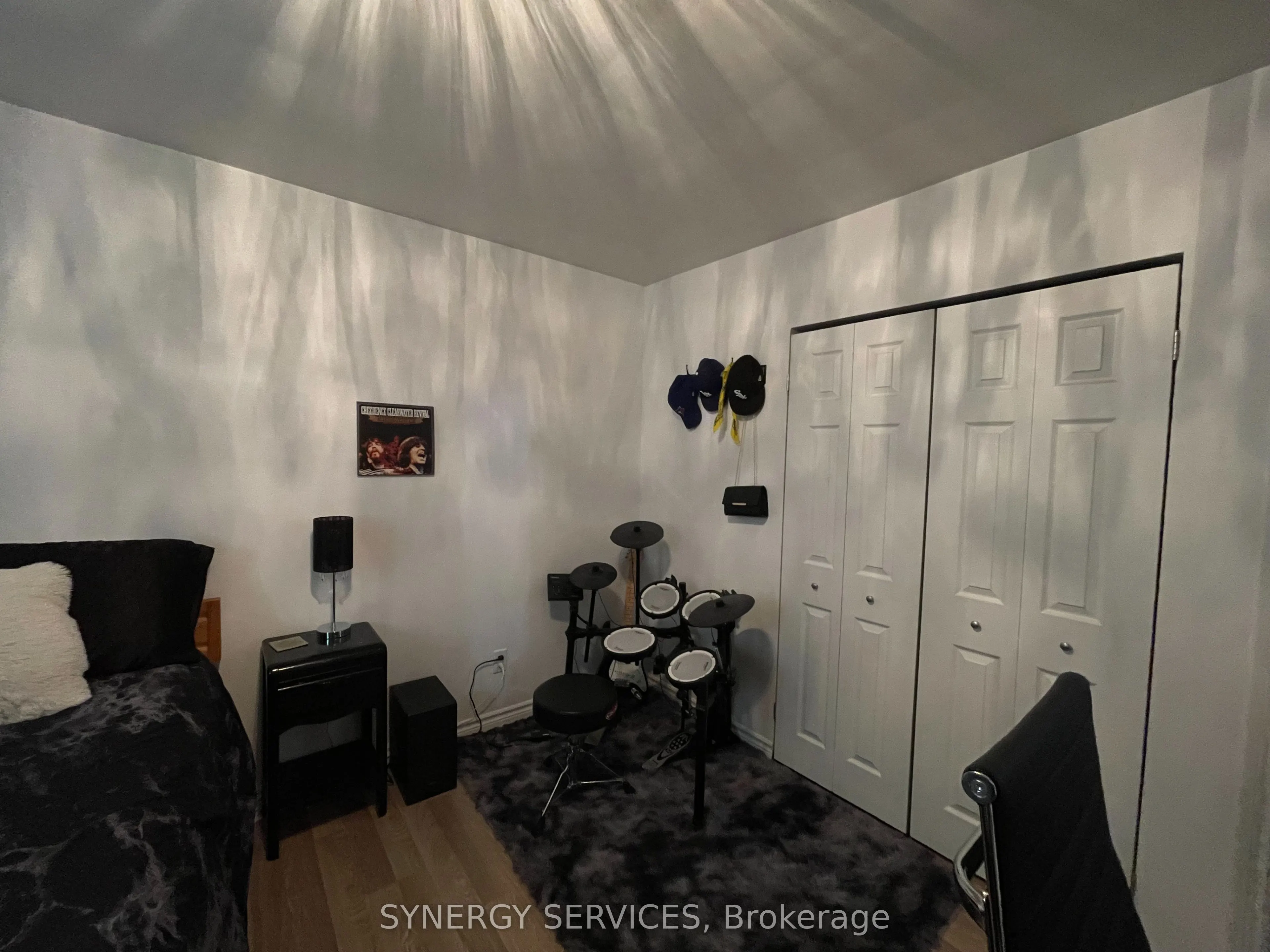 34 Confederation Drive