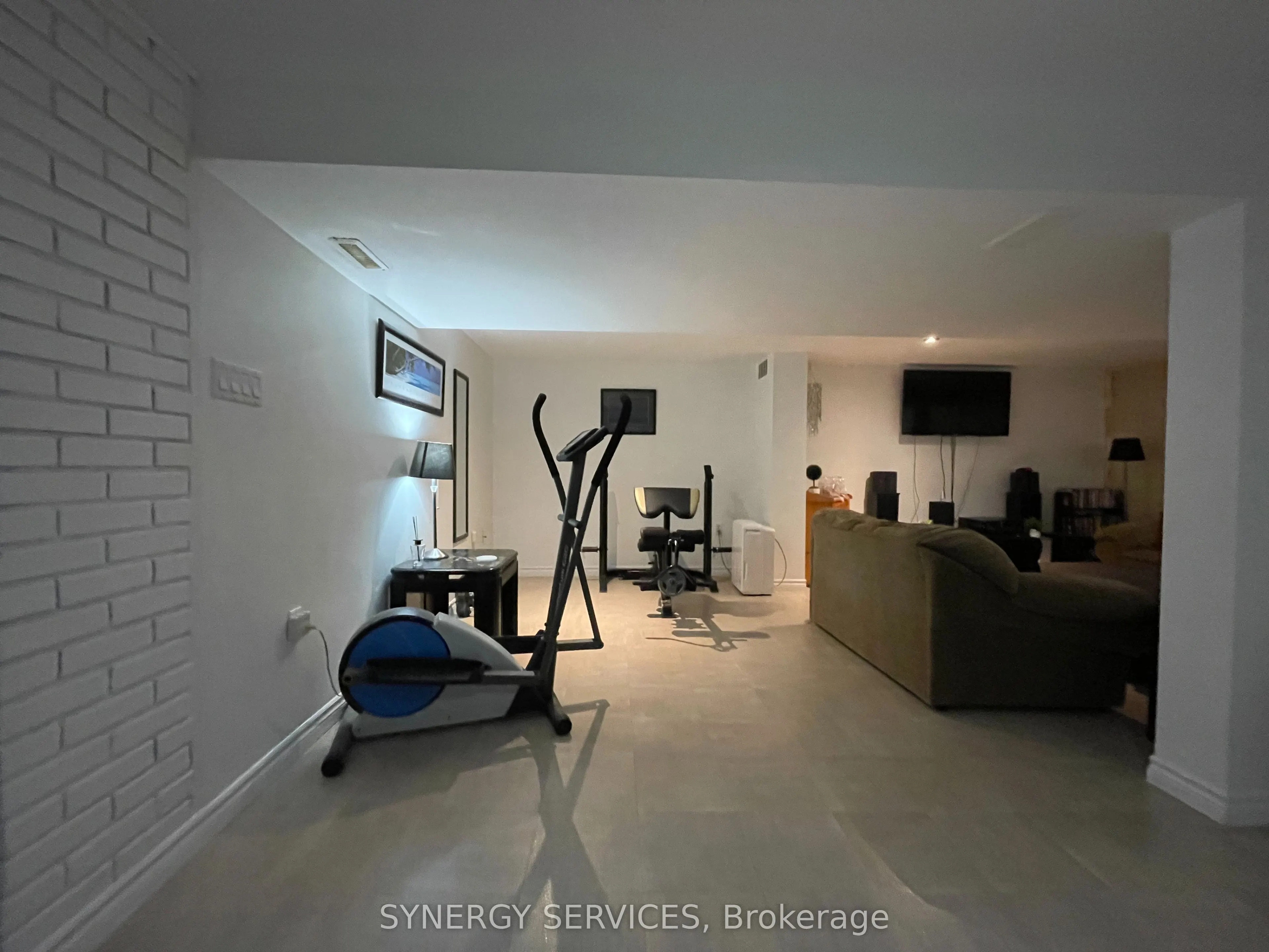 34 Confederation Drive