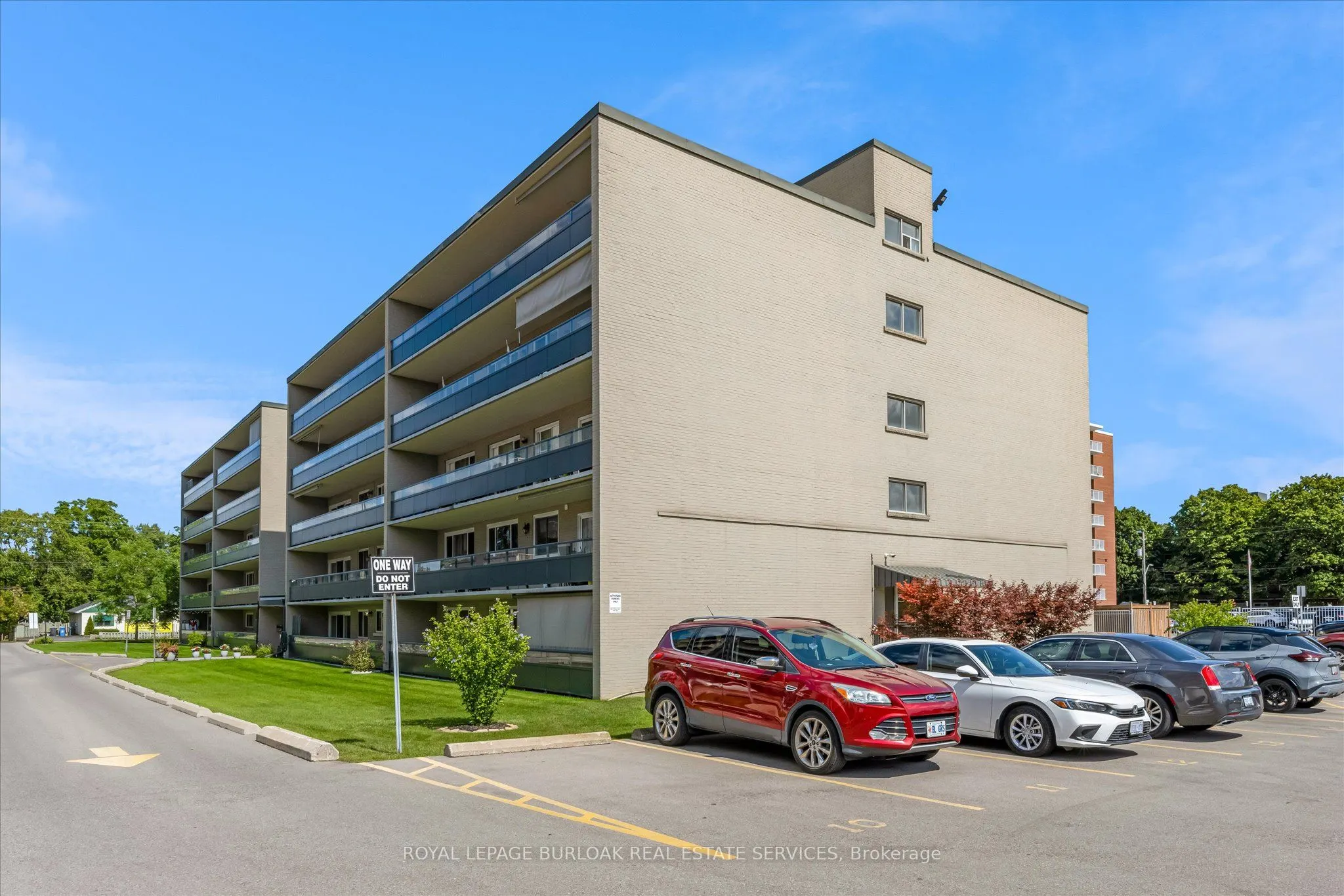 510 Queenston Road, #306