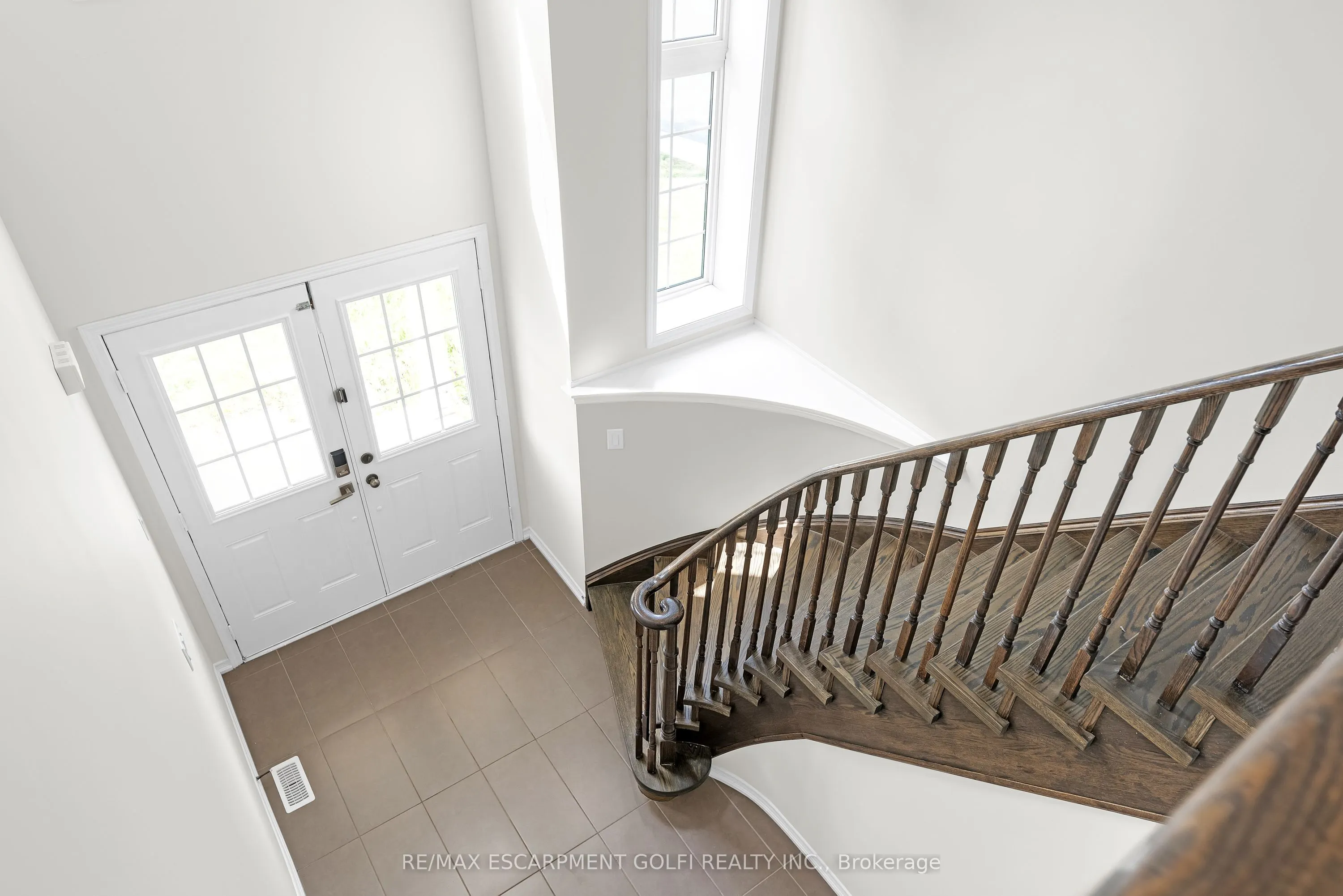 8561 DOGWOOD Crescent