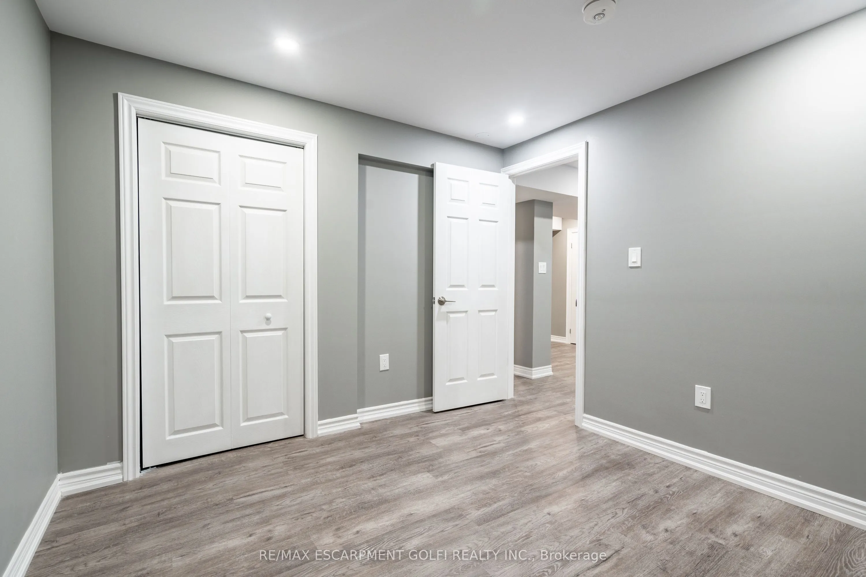 8561 DOGWOOD Crescent