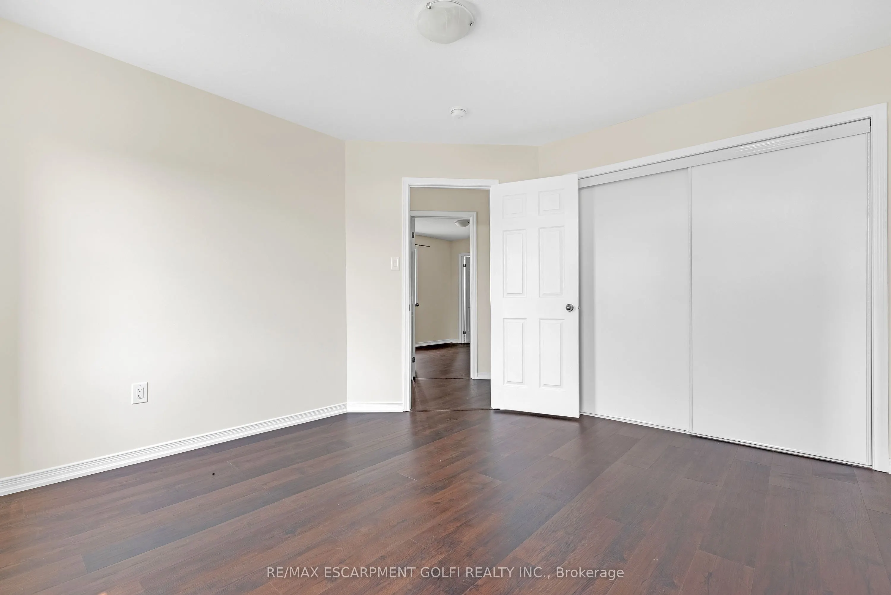 8561 DOGWOOD Crescent