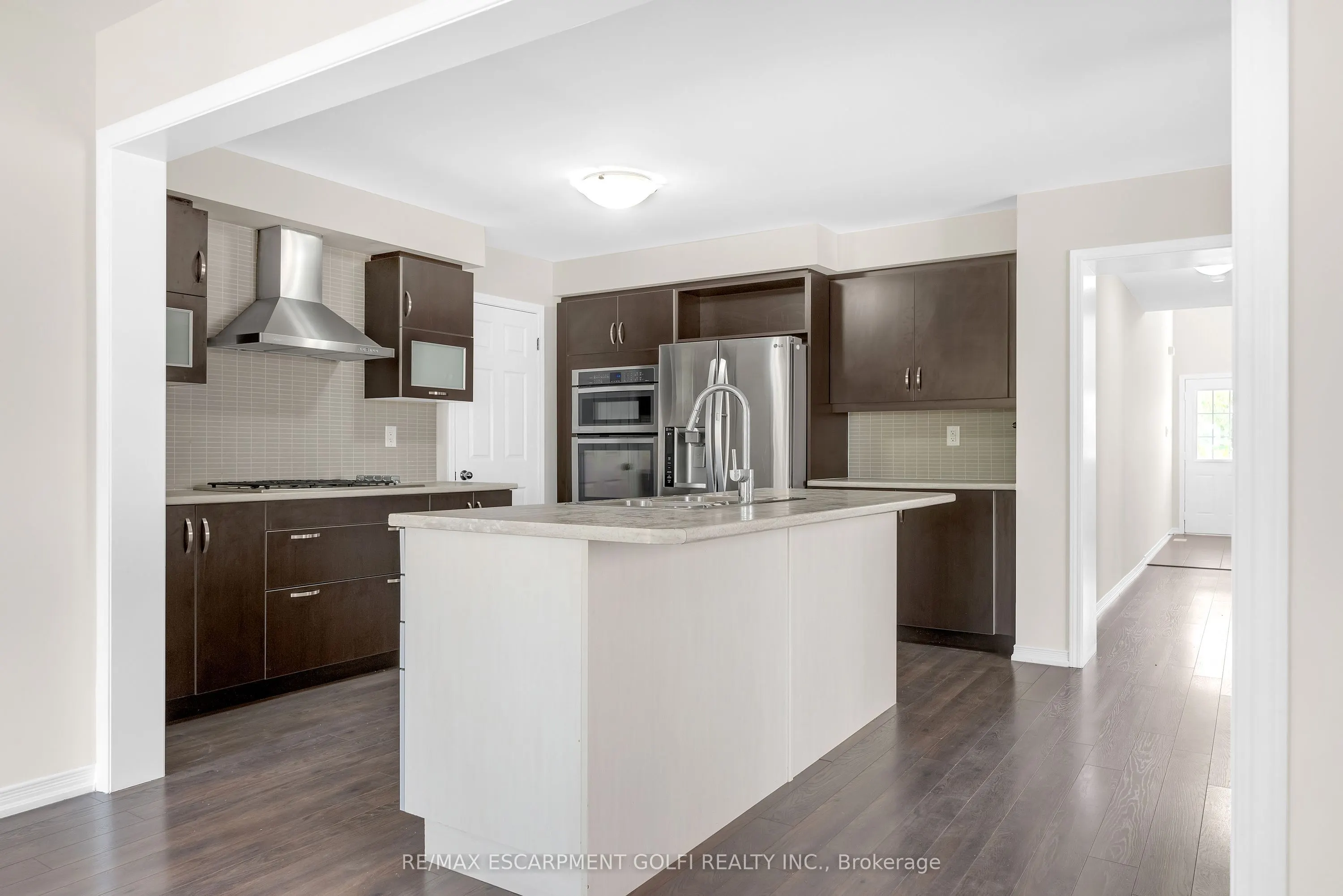 8561 DOGWOOD Crescent