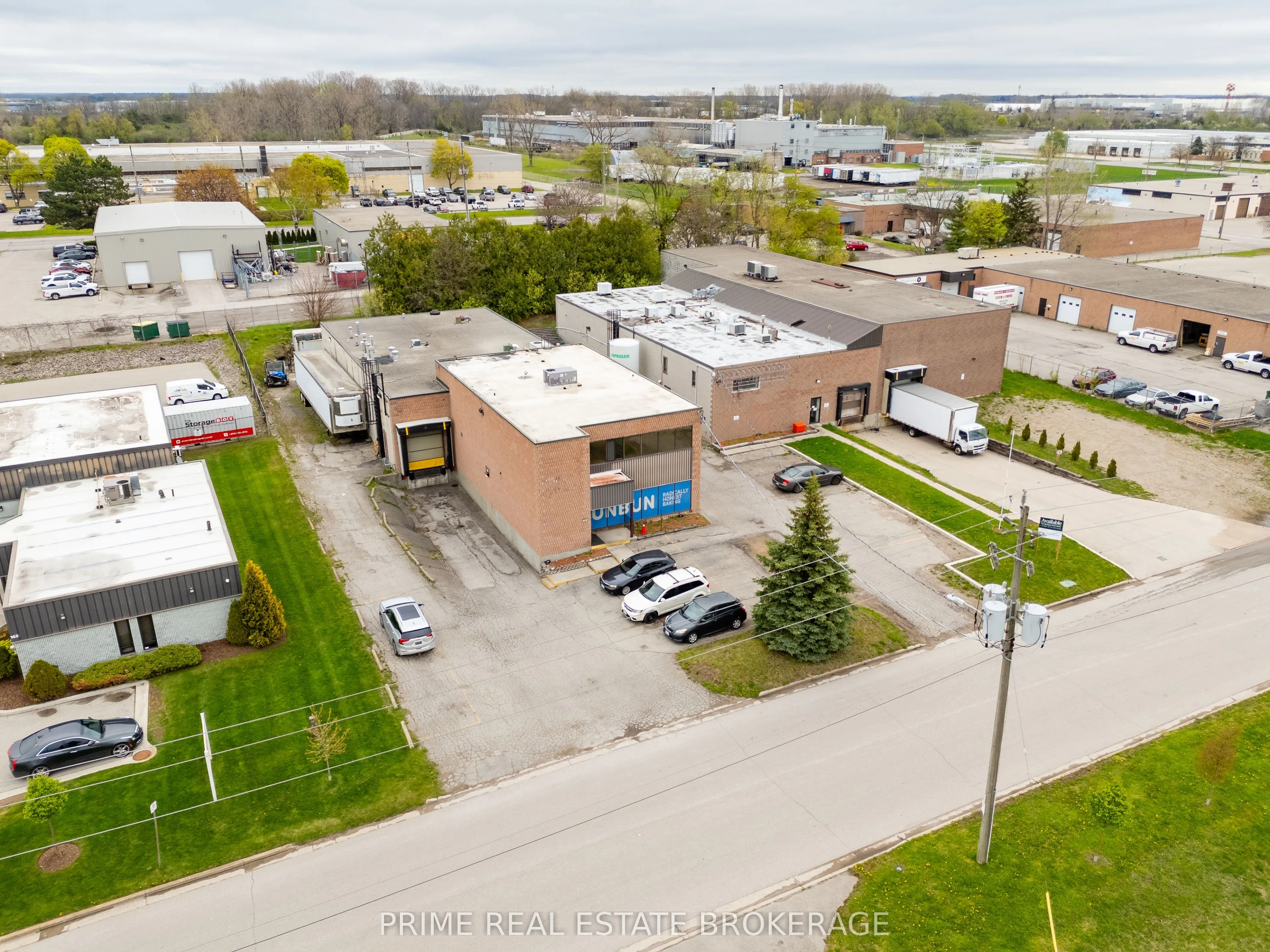 159 Stronach Crescent