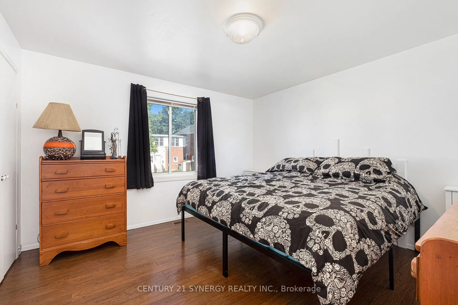 24 Elm Street E