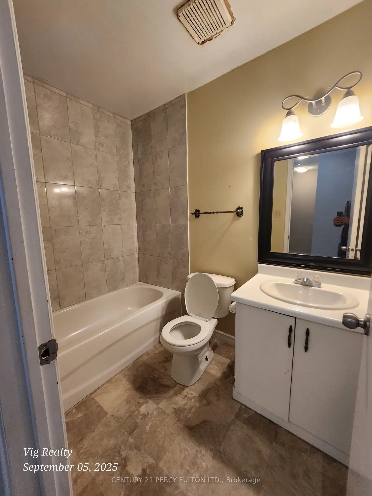 100 Brownleigh Avenue, #276