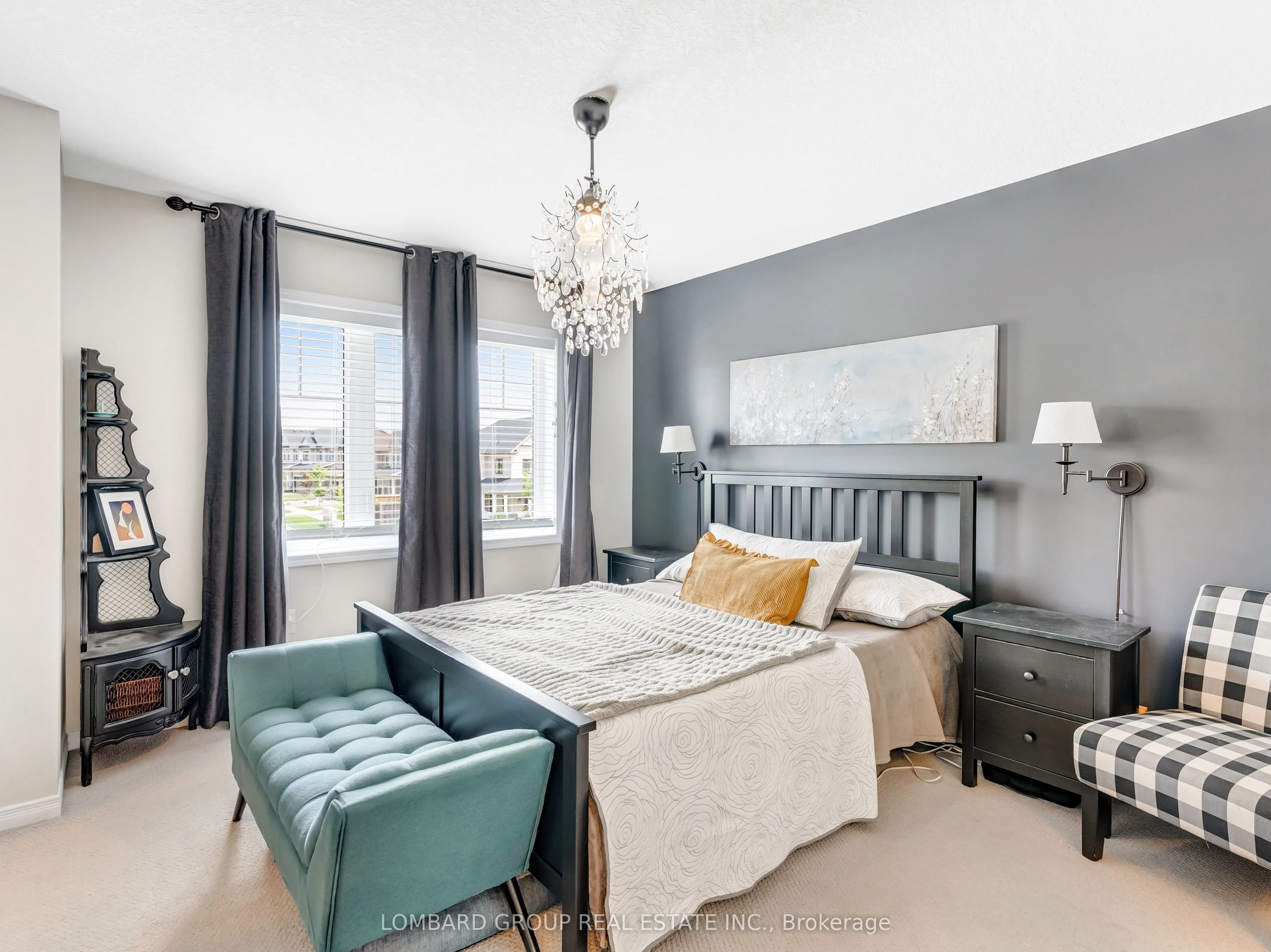 83 ARNOLD MARSHALL Boulevard