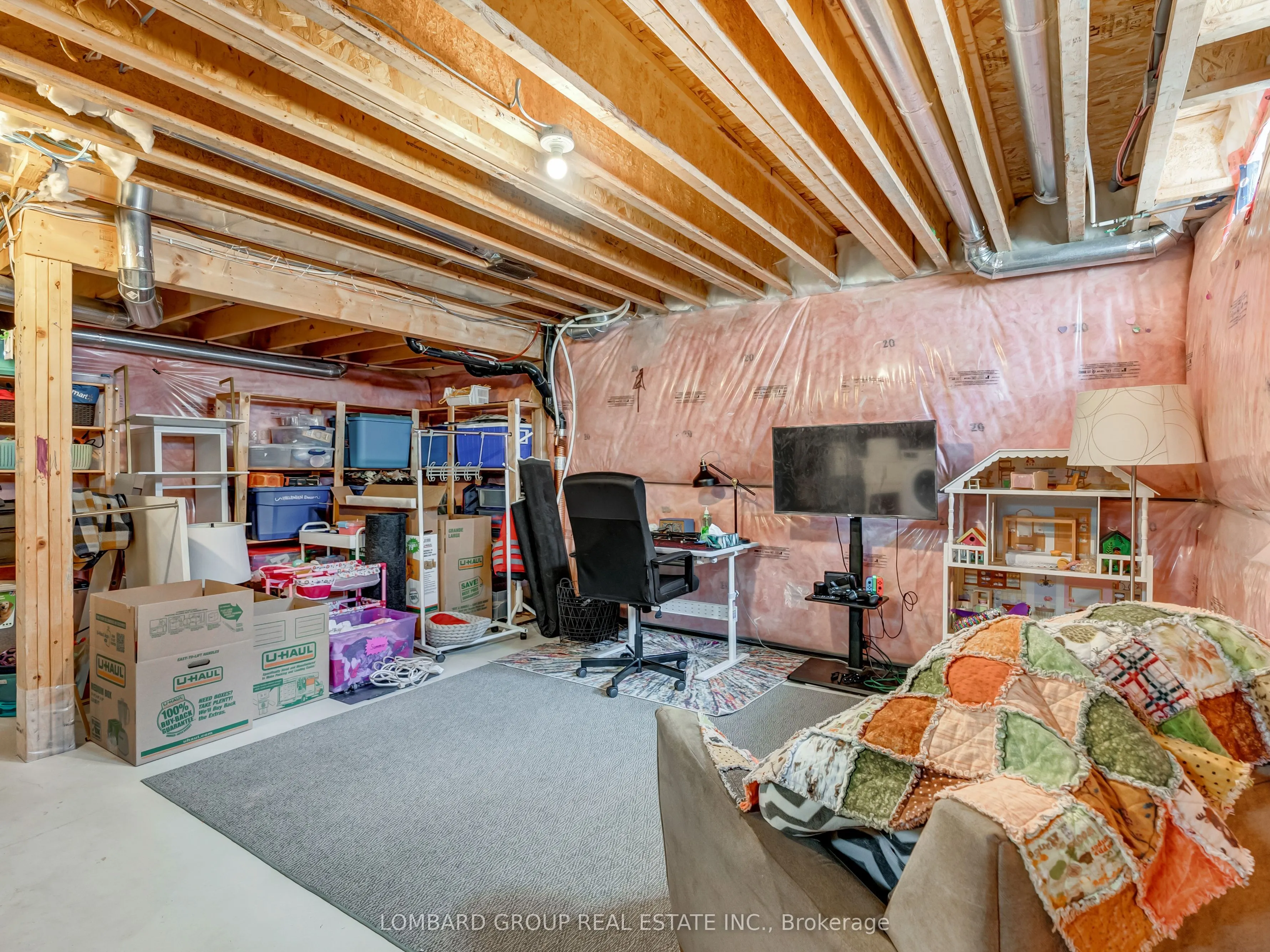 83 ARNOLD MARSHALL Boulevard